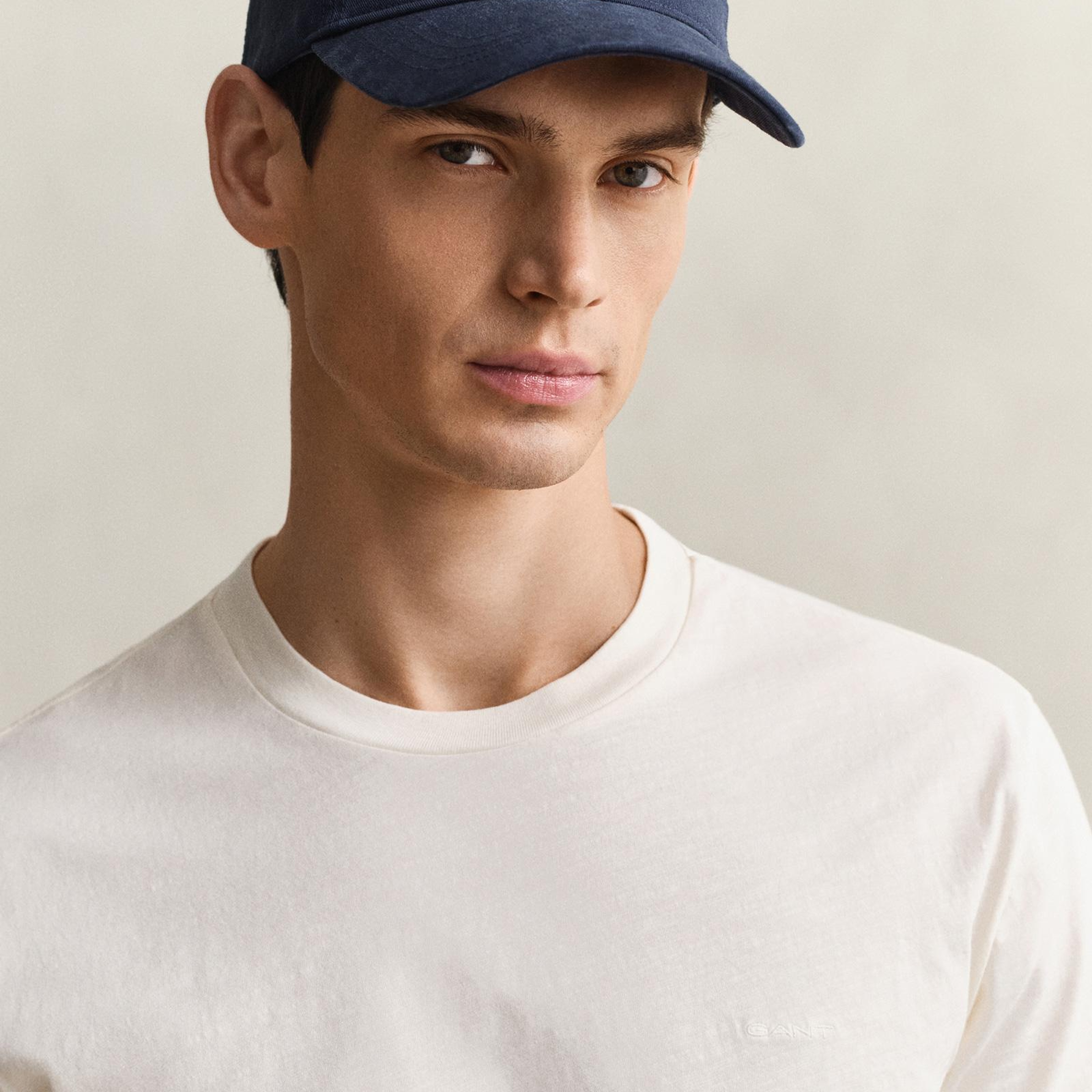 GANT Erkek Krem Bisiklet Yaka Regular Fit T-Shirt