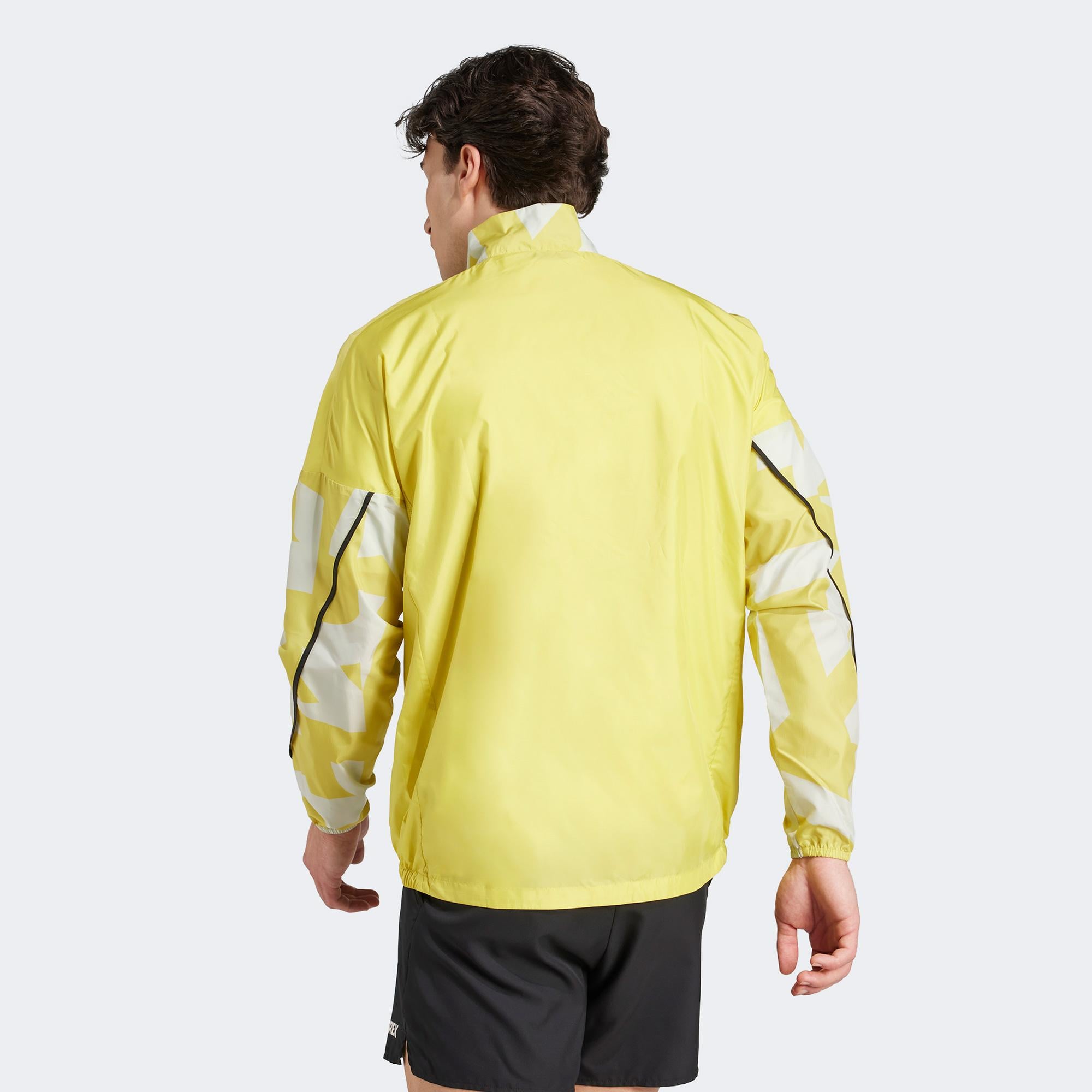 adidas Terrex Multi Printed Wind Erkek Sarı Ceket