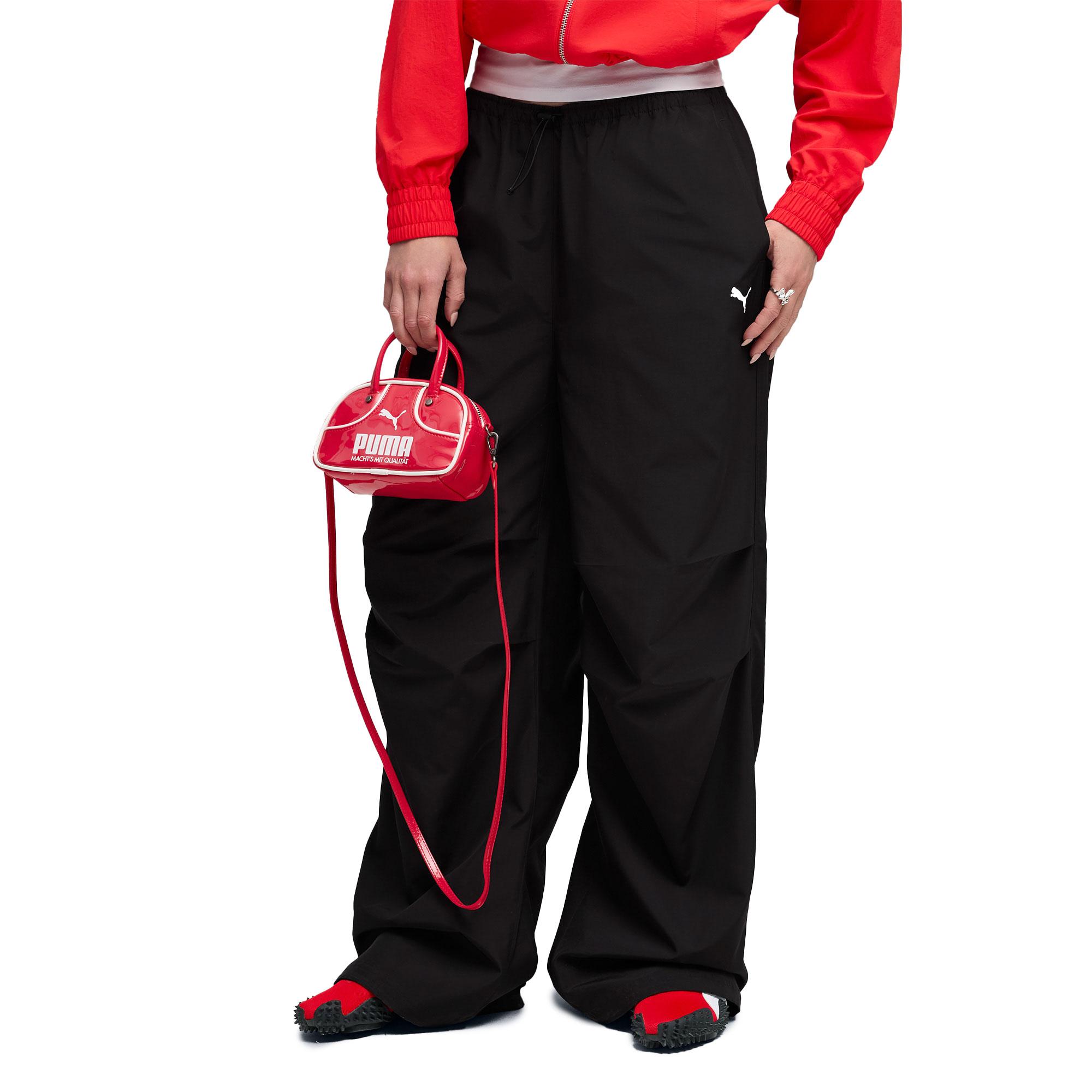 Puma Wardrobe Essentials Parachute Kadın Siyah Pantolon