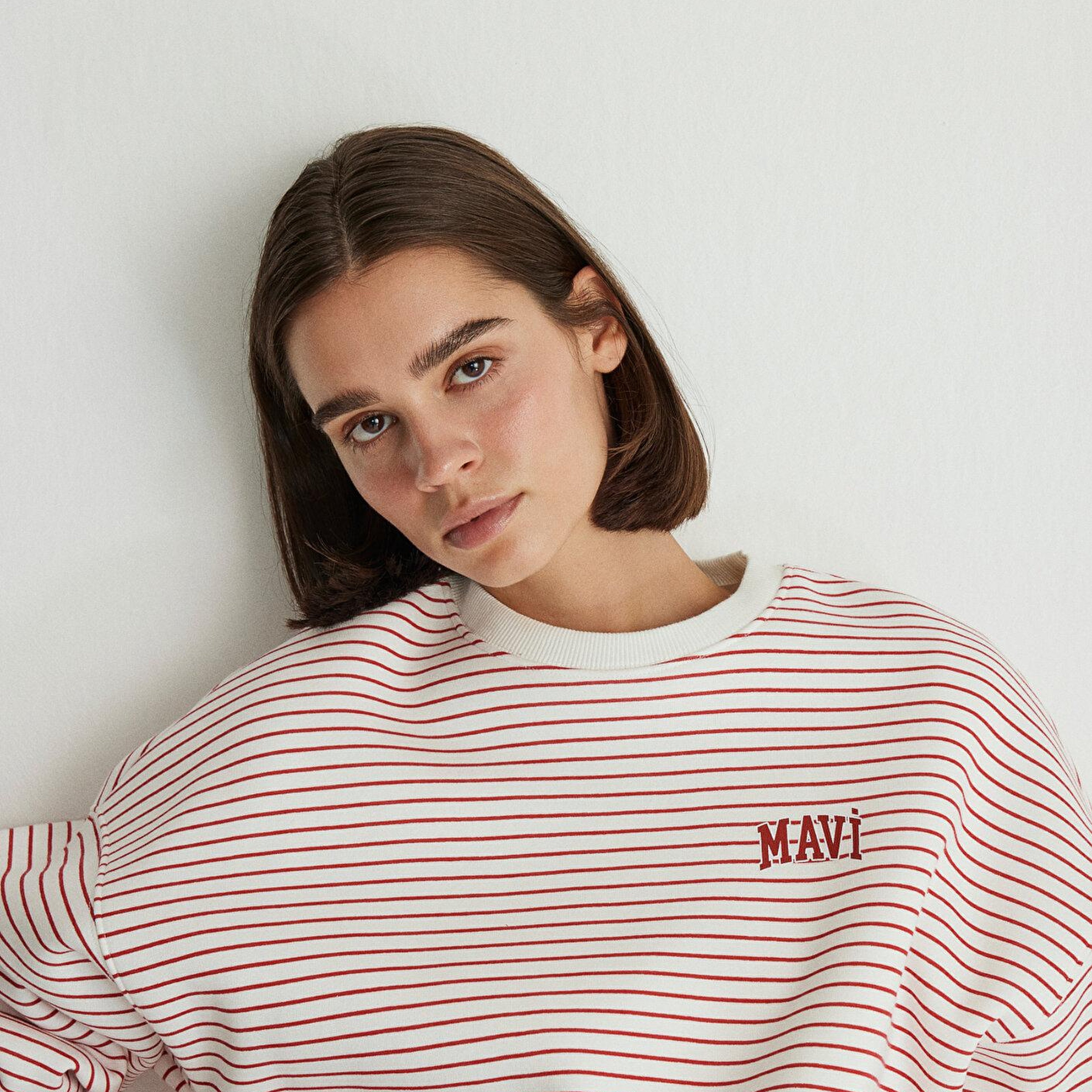Mavi Mavi Logo Baskılı Kırmızı Çizgili Sweatshirt 1S10100-86680