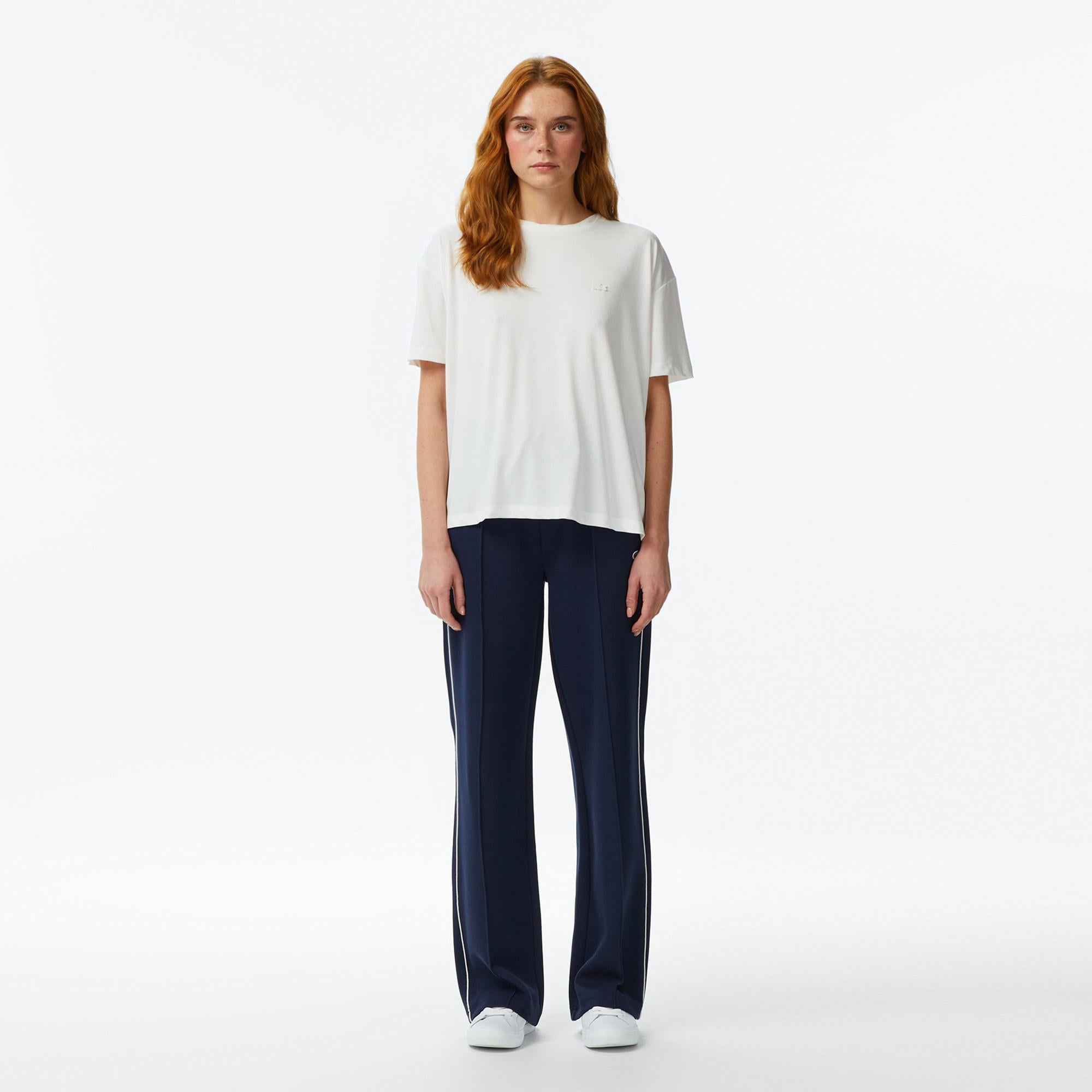 Lacoste Kadın Relaxed Fit Bisiklet Yaka Beyaz T-Shirt