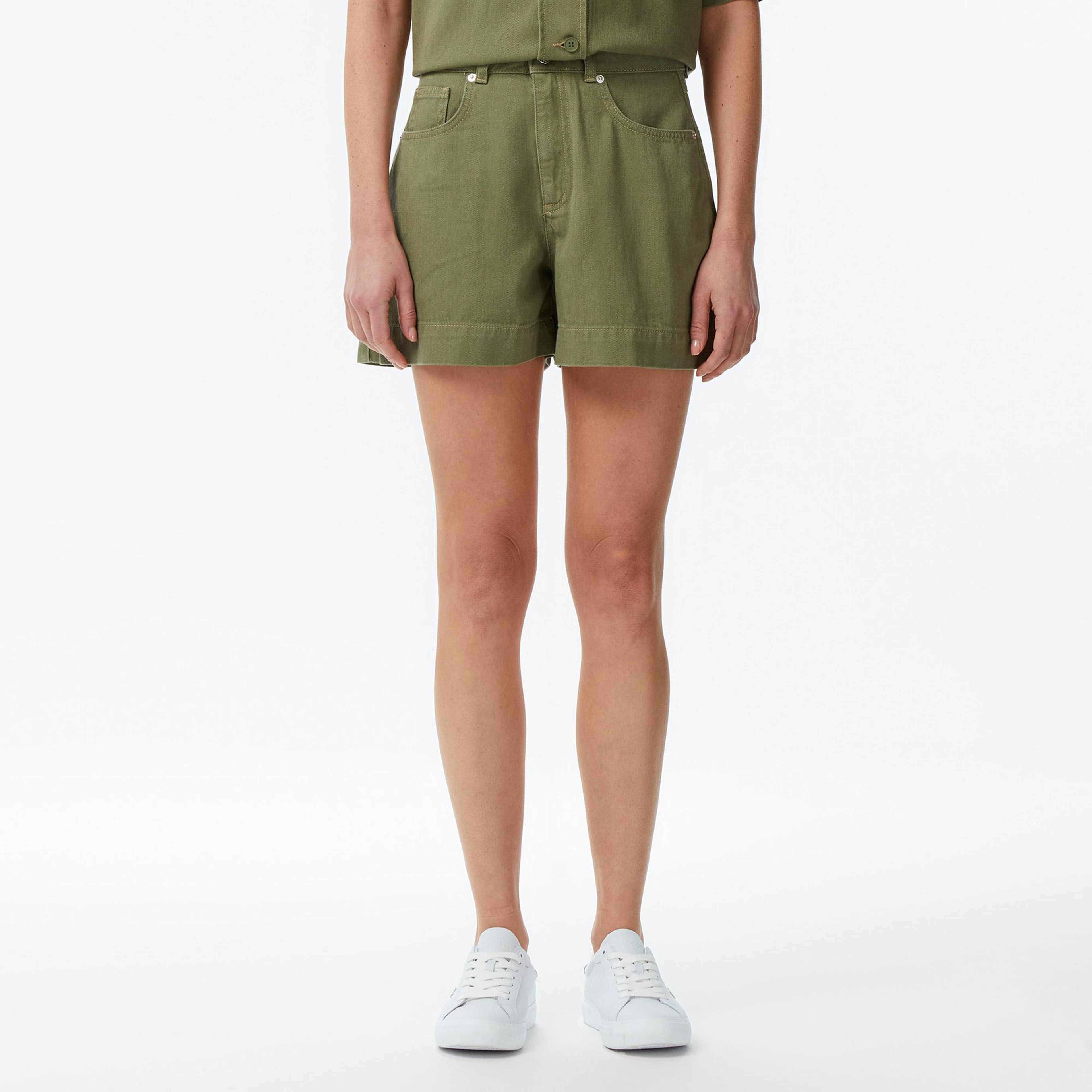 Lacoste Kadın Slim Fit Haki Bermuda