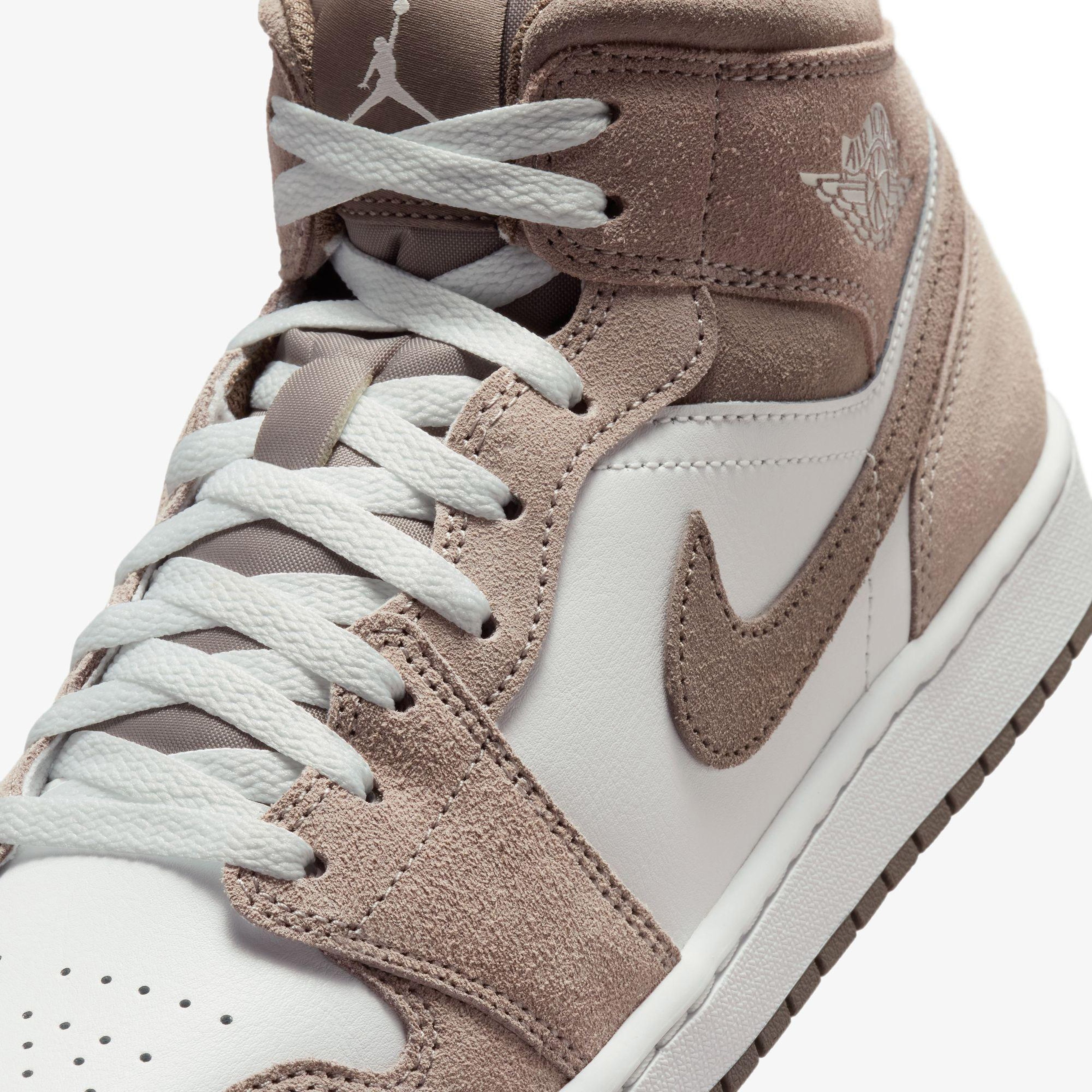 Air Jordan 1 Mid Erkek Kahverengi Spor Ayakkabı