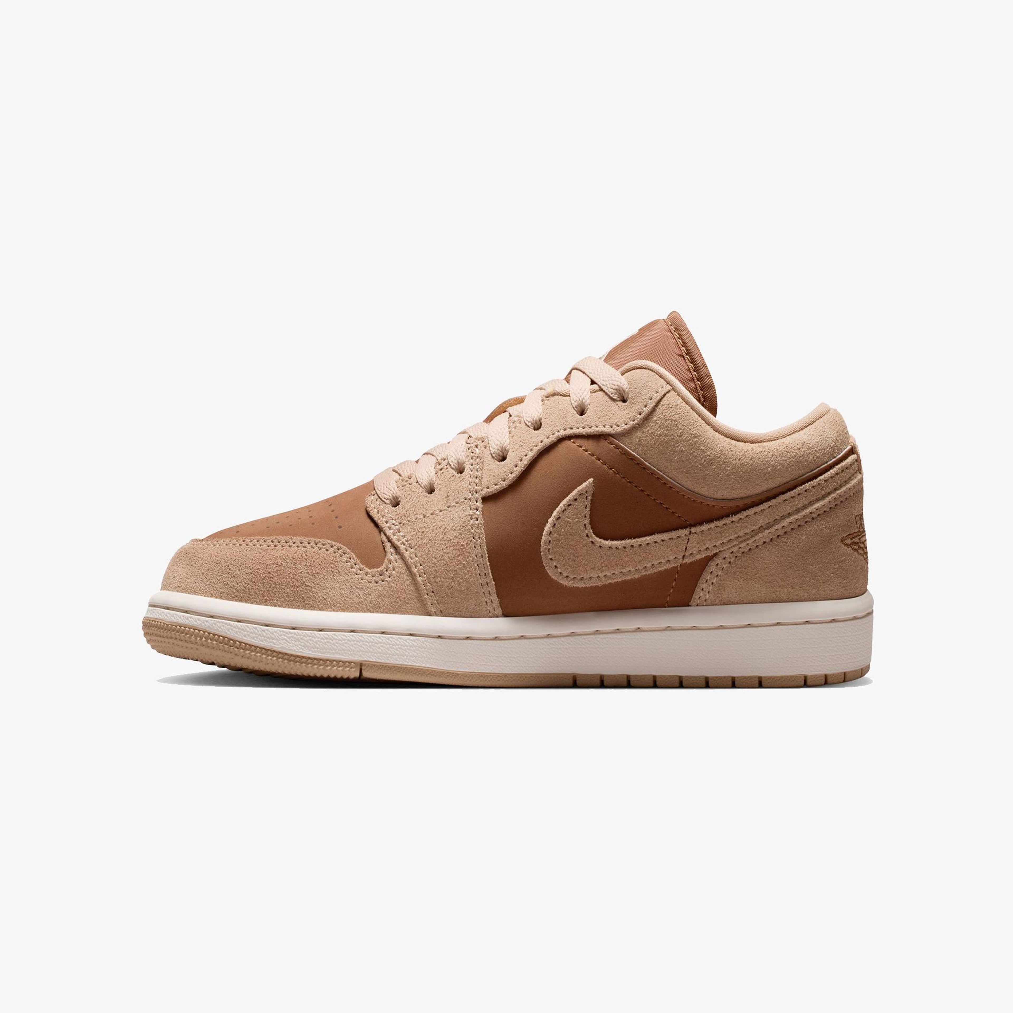 Jordan Air 1 Low Kadın Bej Spor Ayakkabı