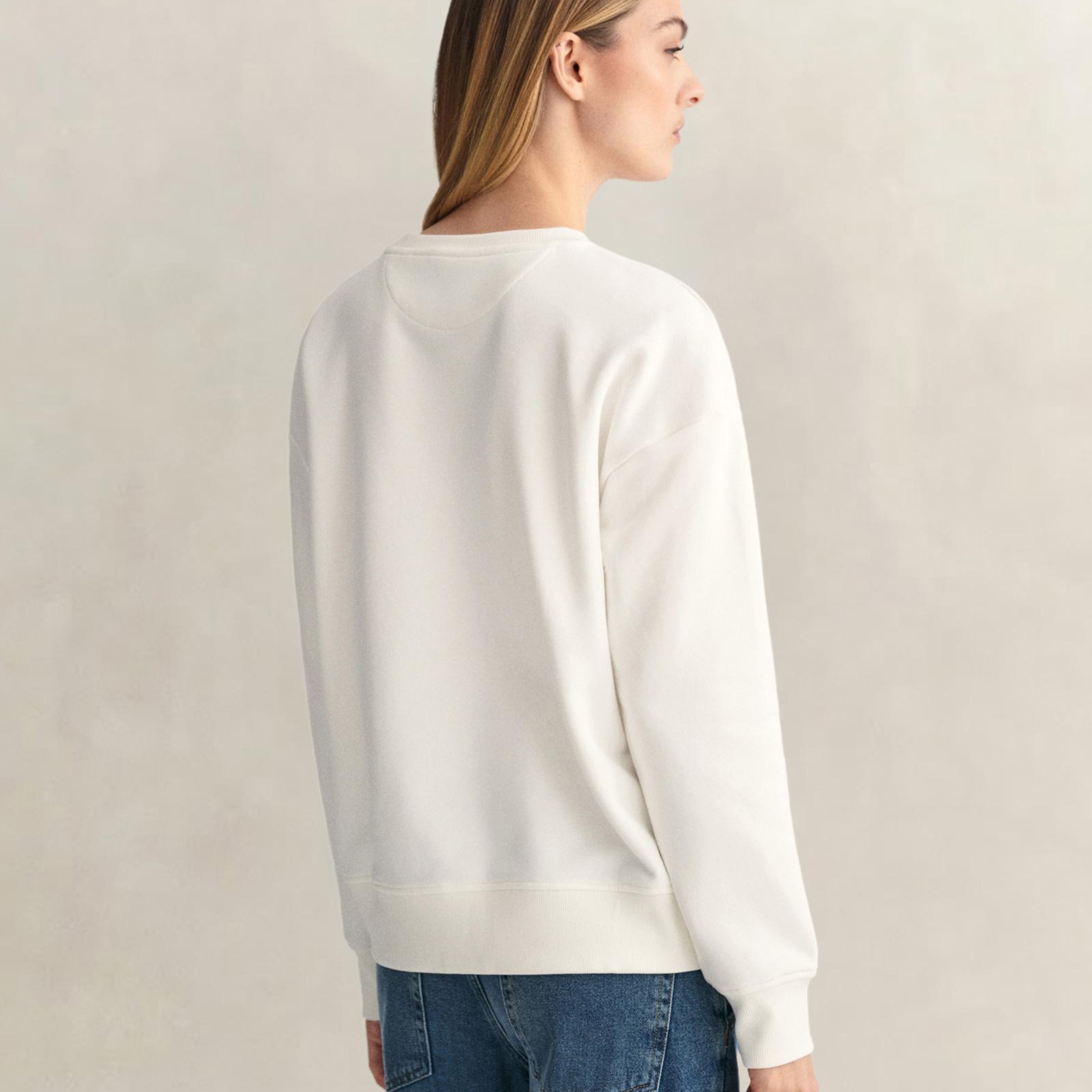 GANT Kadın Beyaz Relaxed Fit Bisiklet Yaka Sweatshirt