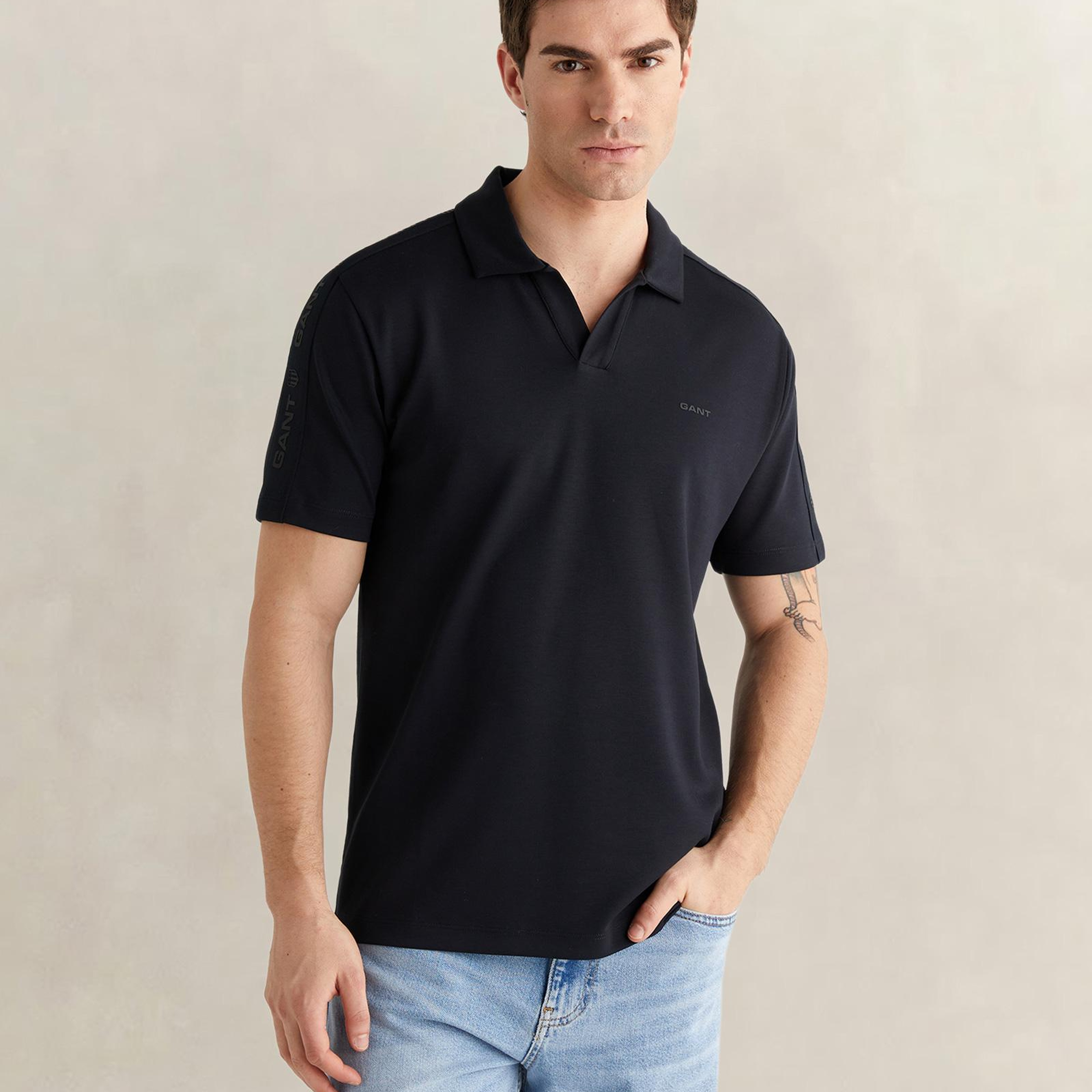 GANT Erkek Siyah Regular Fit Şerit Detaylı Polo Yaka T-Shirt
