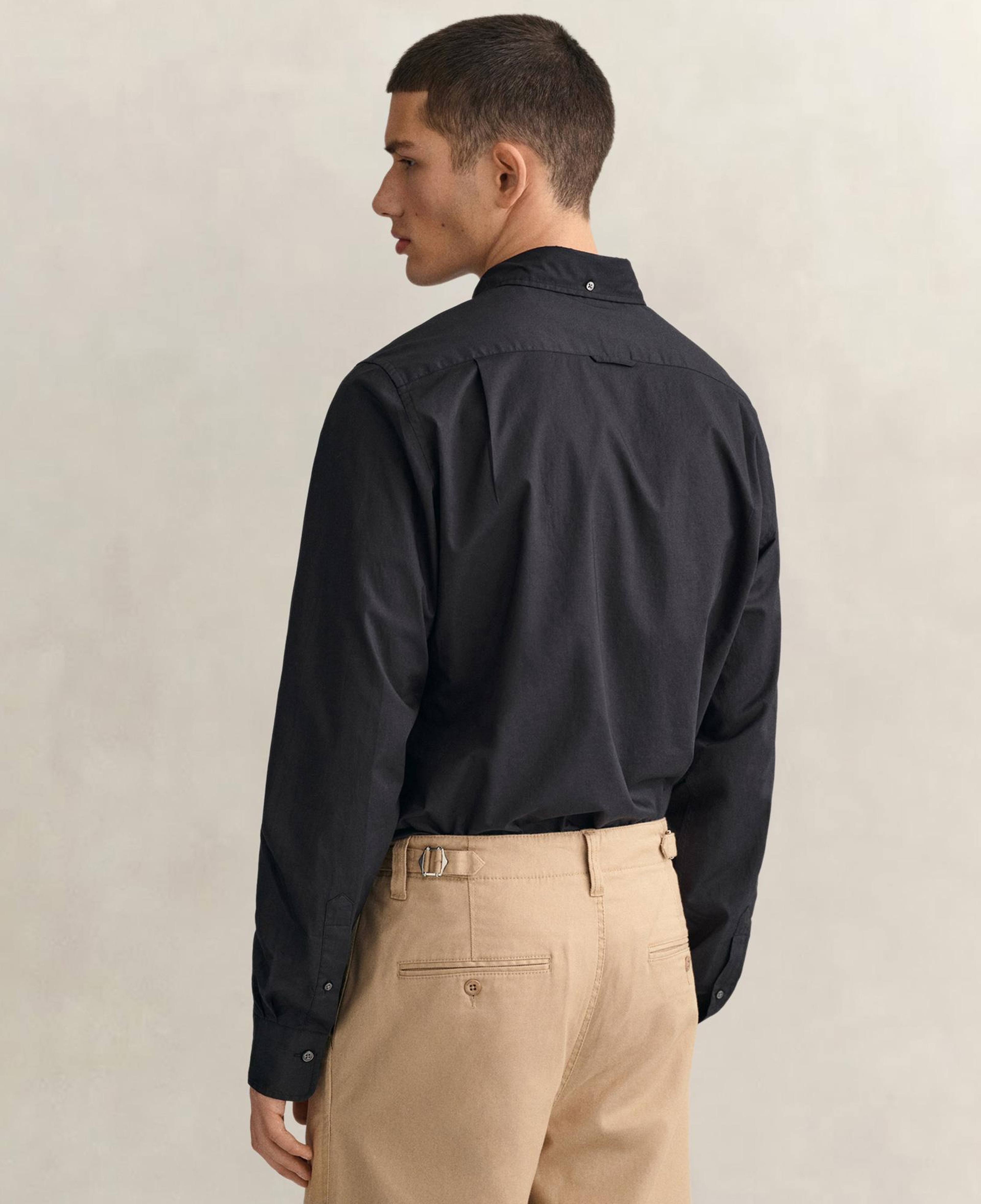GANT Erkek Siyah Slim Fit Düğmeli Yaka Broadcloth Gömlek