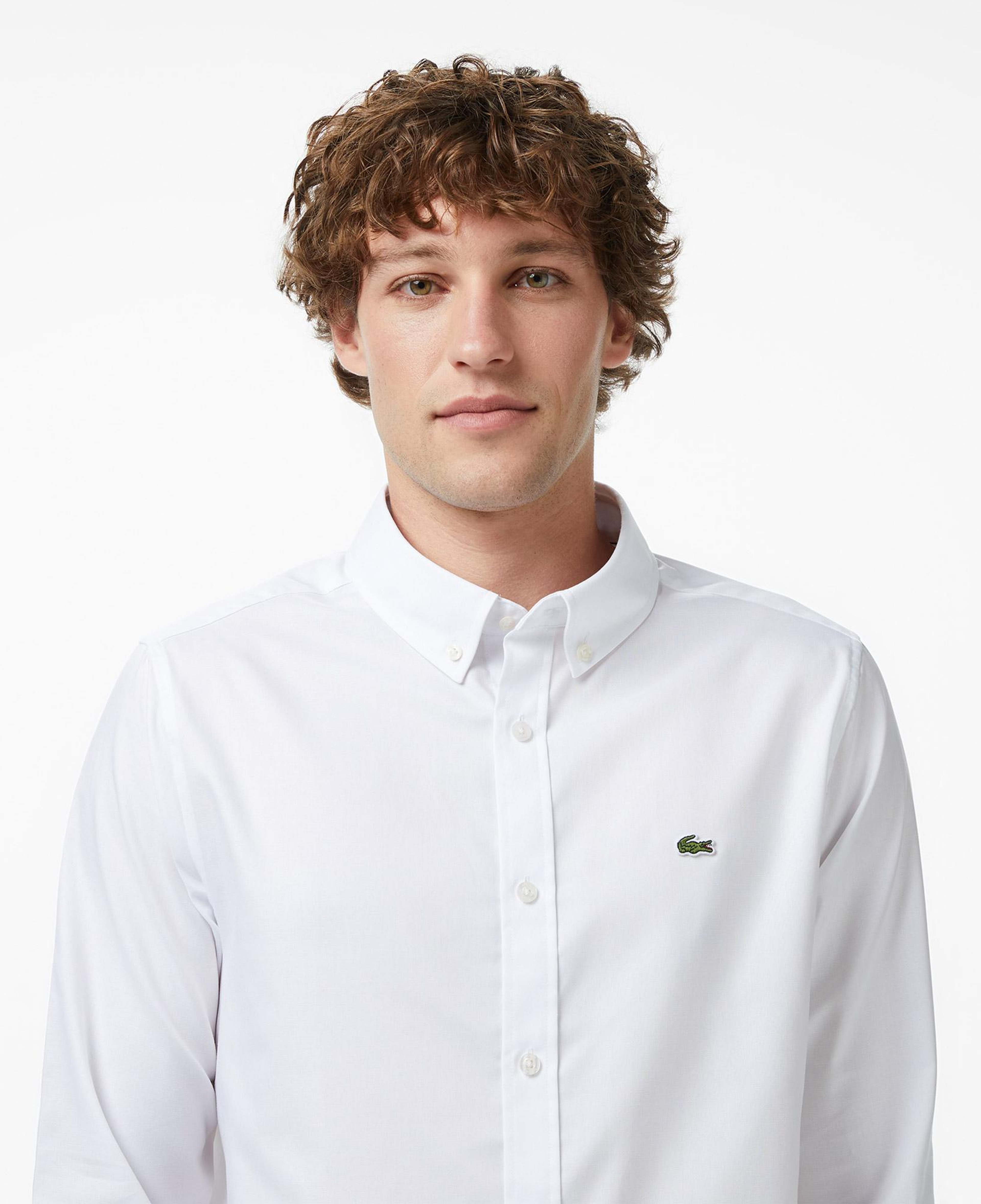 Erkek Slim Fit Düğmeli Yaka Beyaz Gömlek