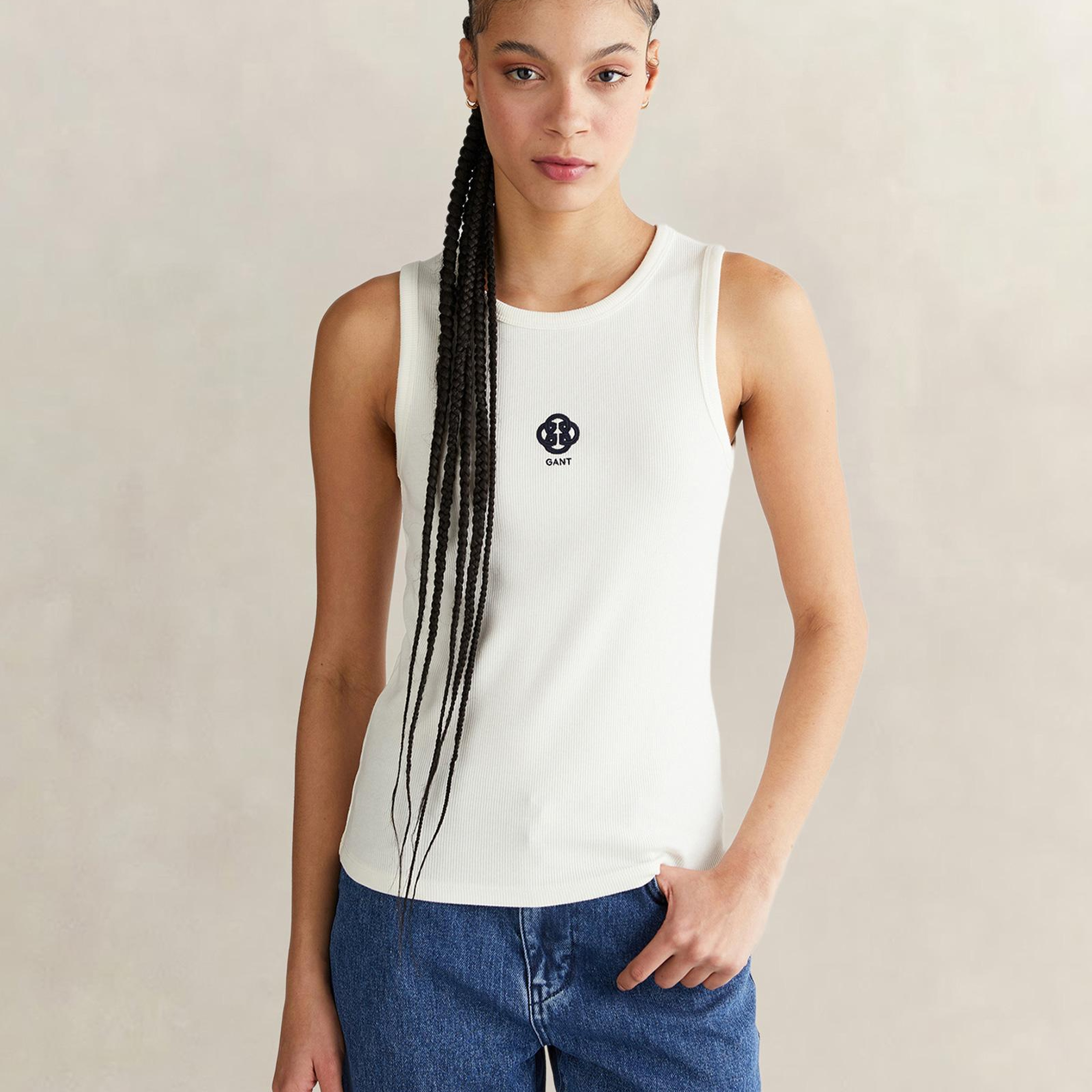 GANT Kadın Beyaz Bisiklet Yaka Regular Fit T-Shirt