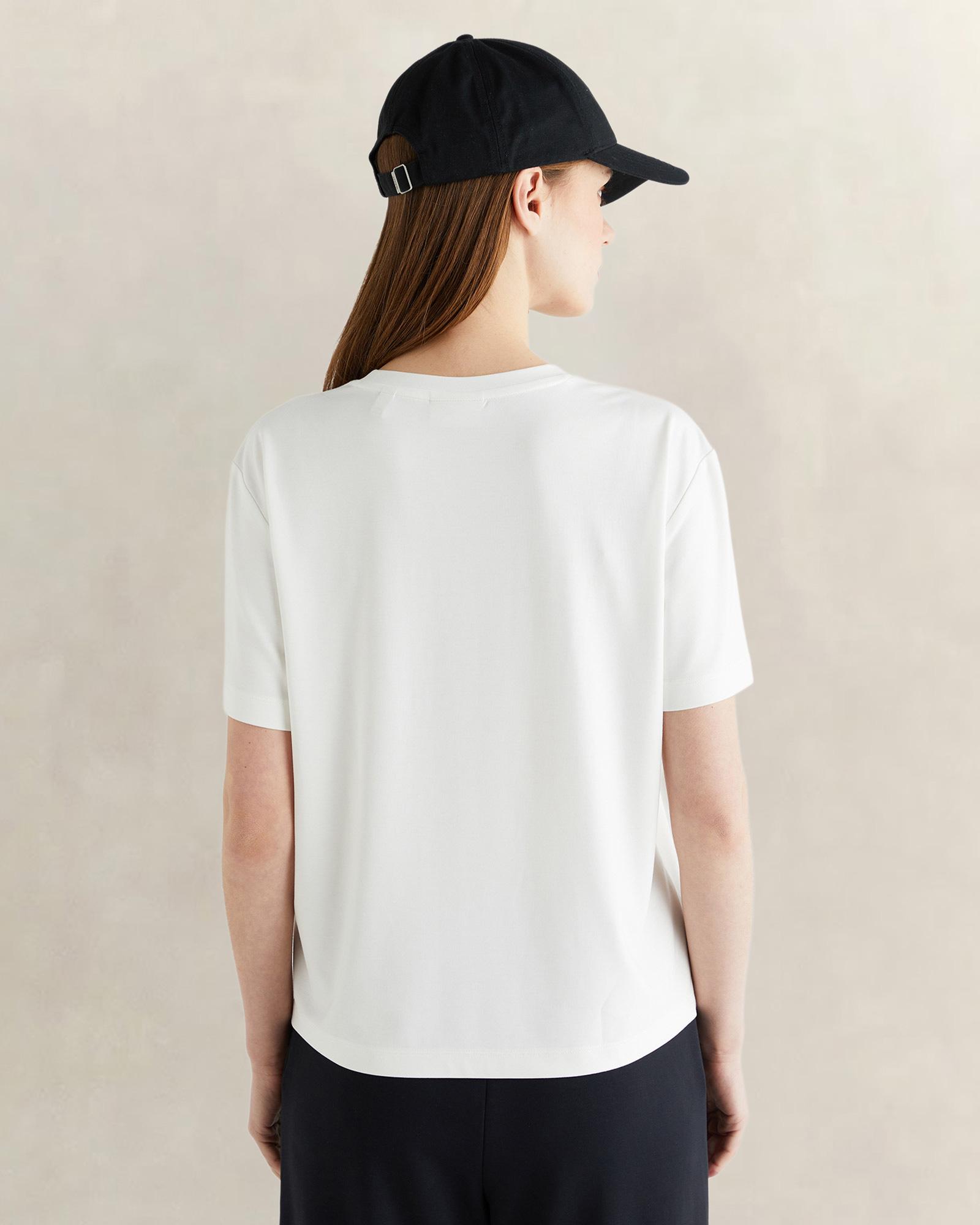 GANT Kadın Beyaz Bisiklet Yaka Regular Fit T-Shirt
