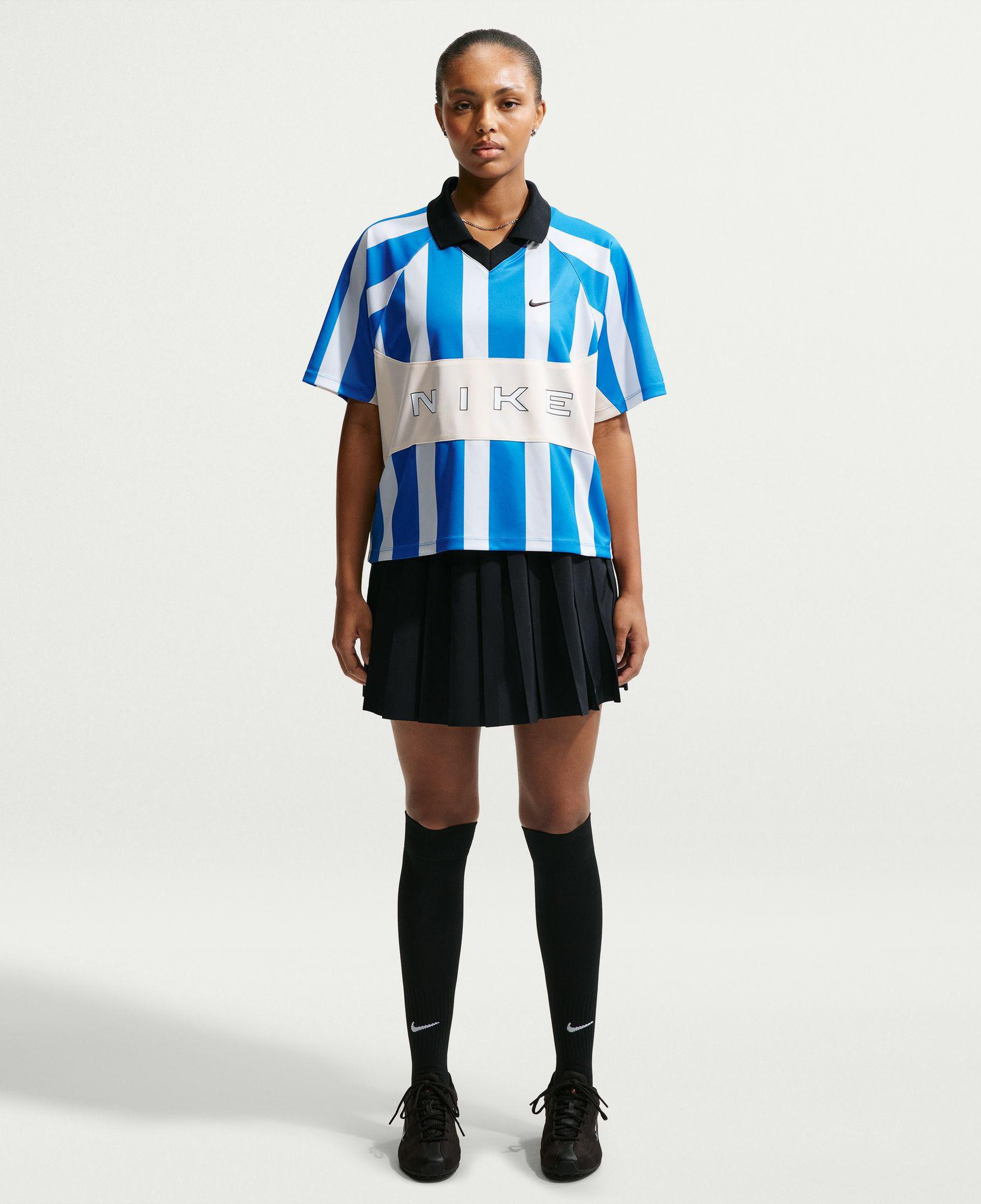 Nike Sportswear Kadın Mavi T-Shirt