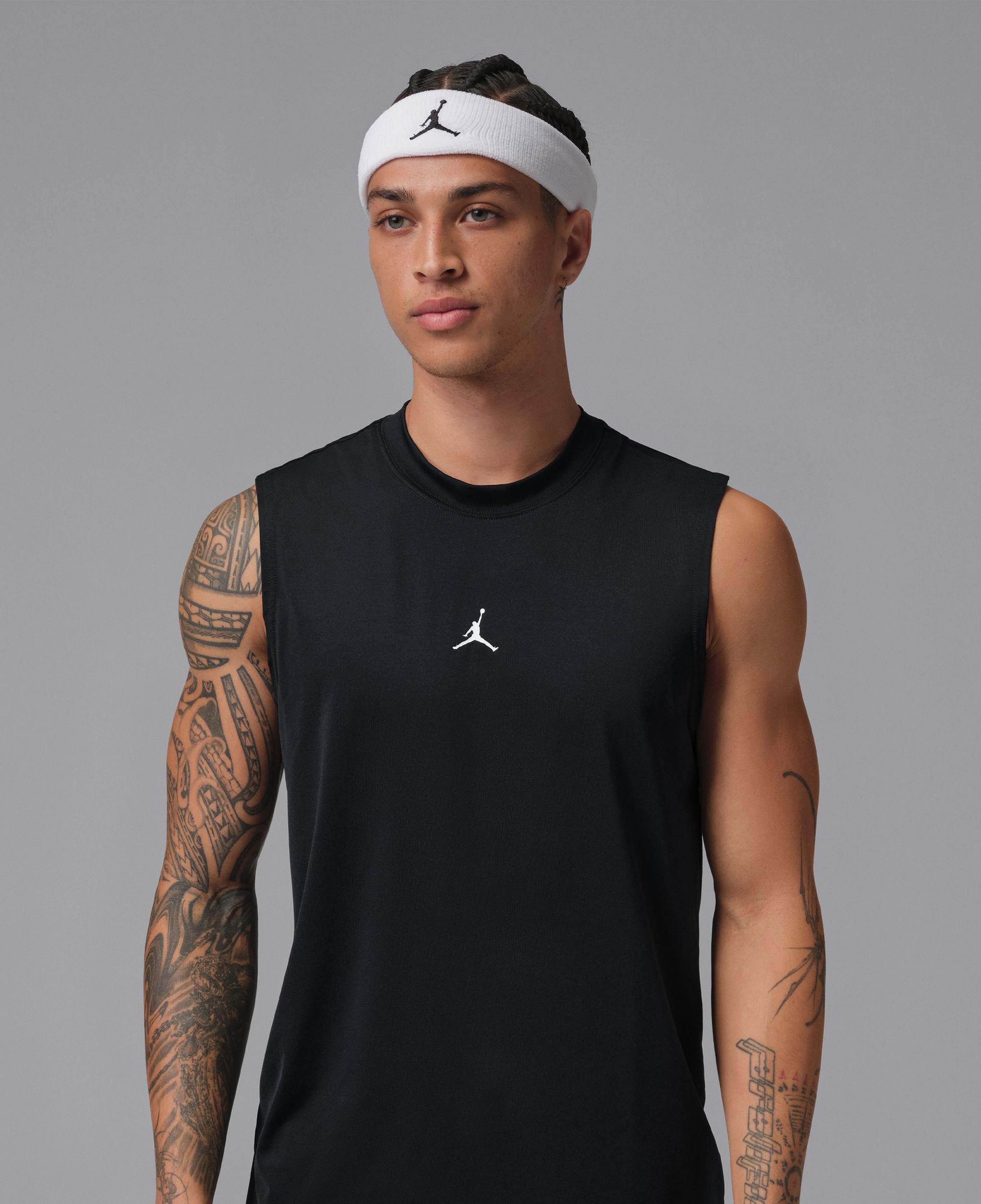 Jordan Dri-Fit Sport Essentials Erkek Siyah Kolsuz T-Shirt