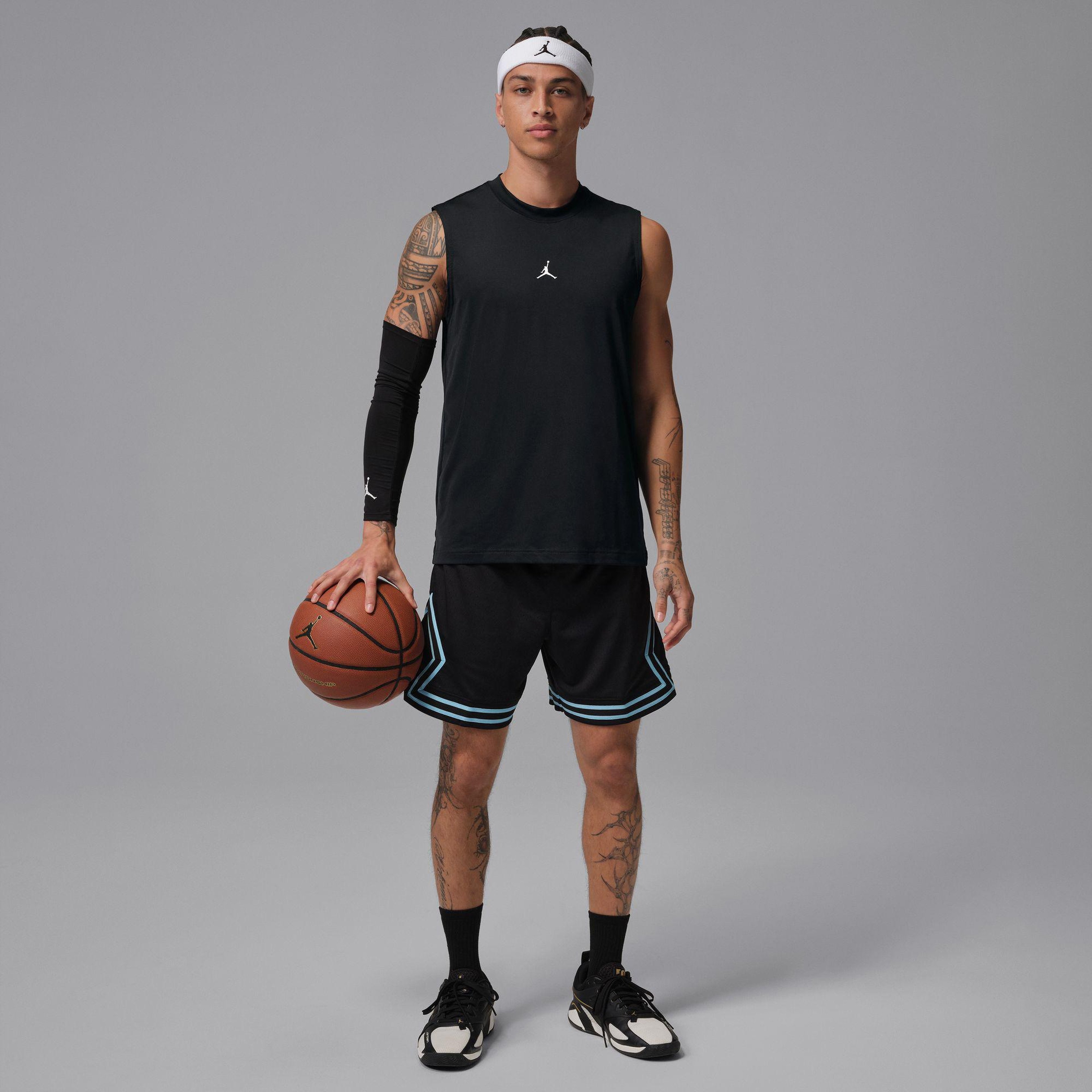 Jordan Dri-Fit Sport Essentials Erkek Siyah Kolsuz T-Shirt