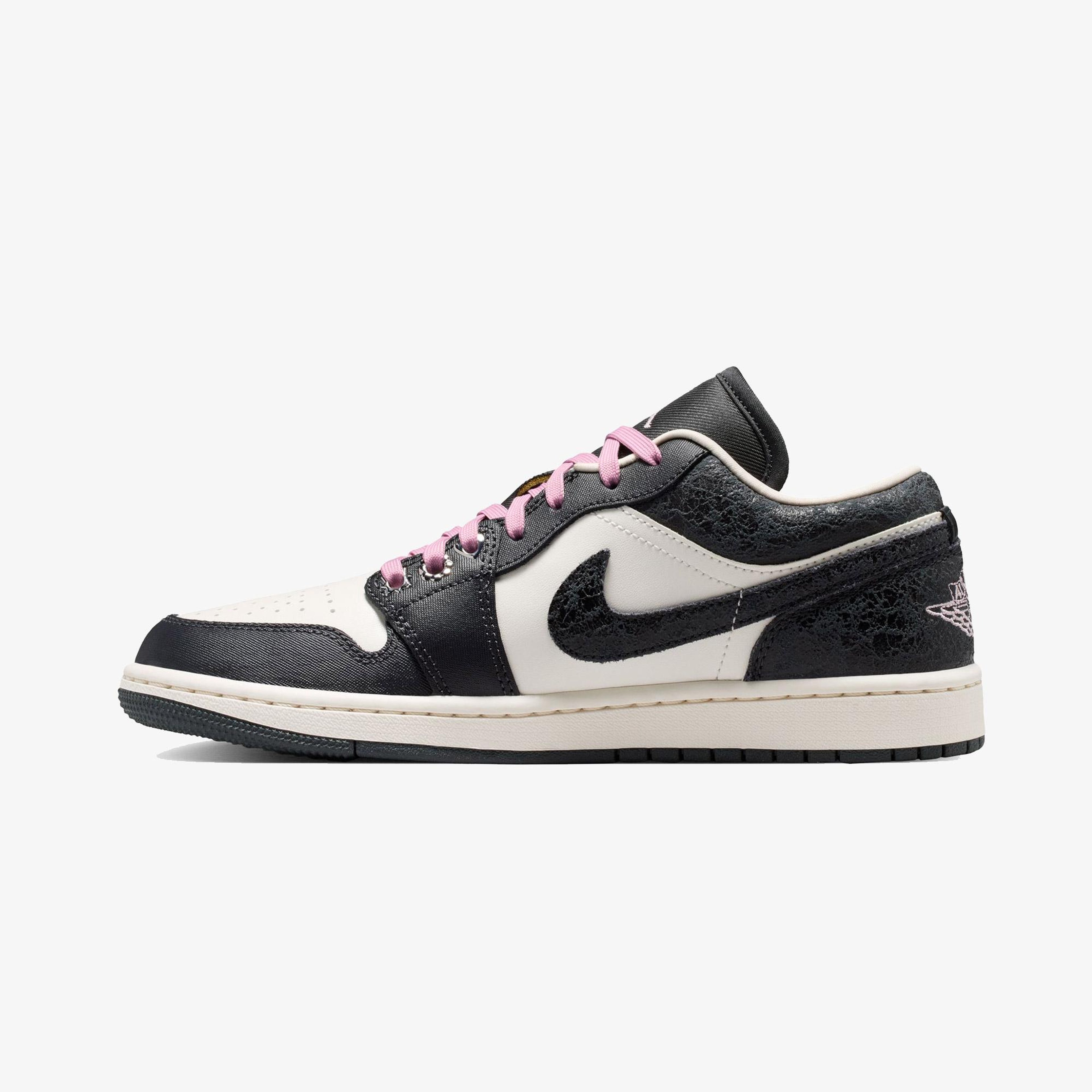 Jordan Air 1 Low SE Kadın Siyah Spor Ayakkabı