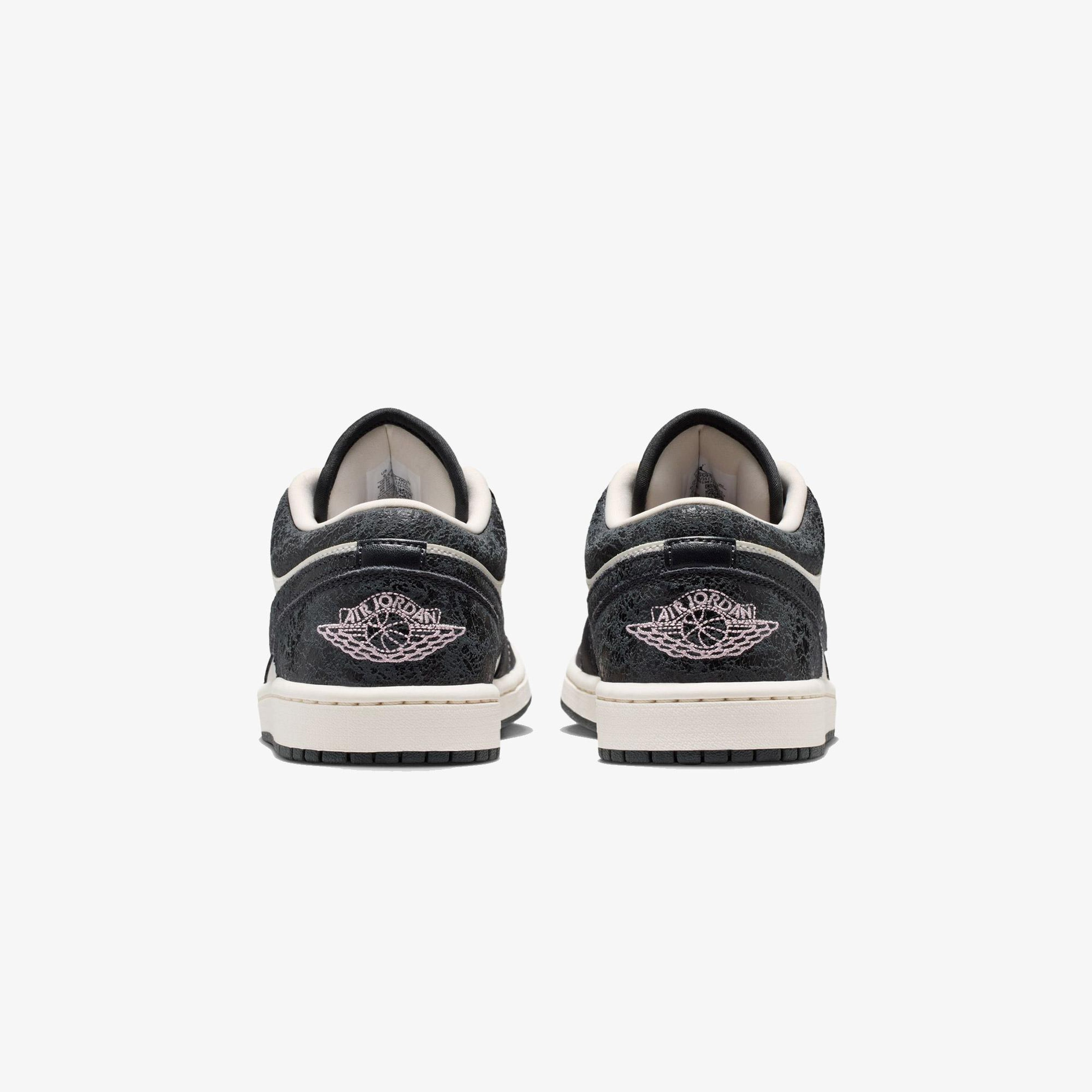 Jordan Air 1 Low SE Kadın Siyah Spor Ayakkabı