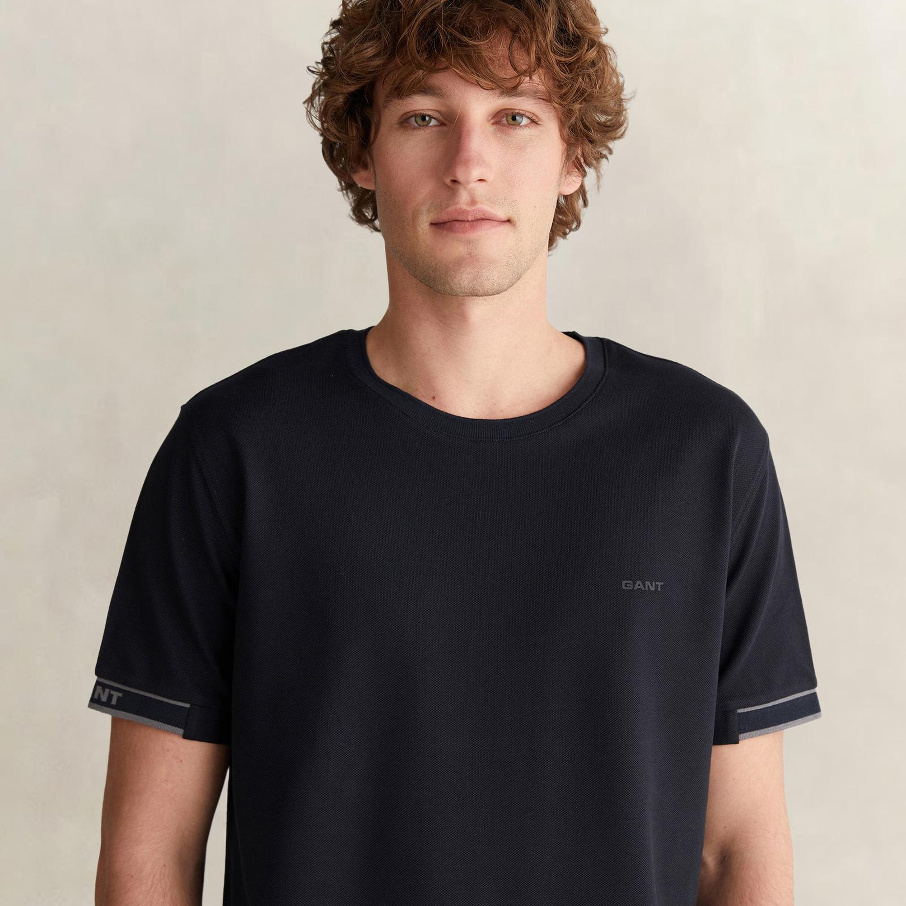 GANT Erkek Siyah Regular Fit T-Shirt