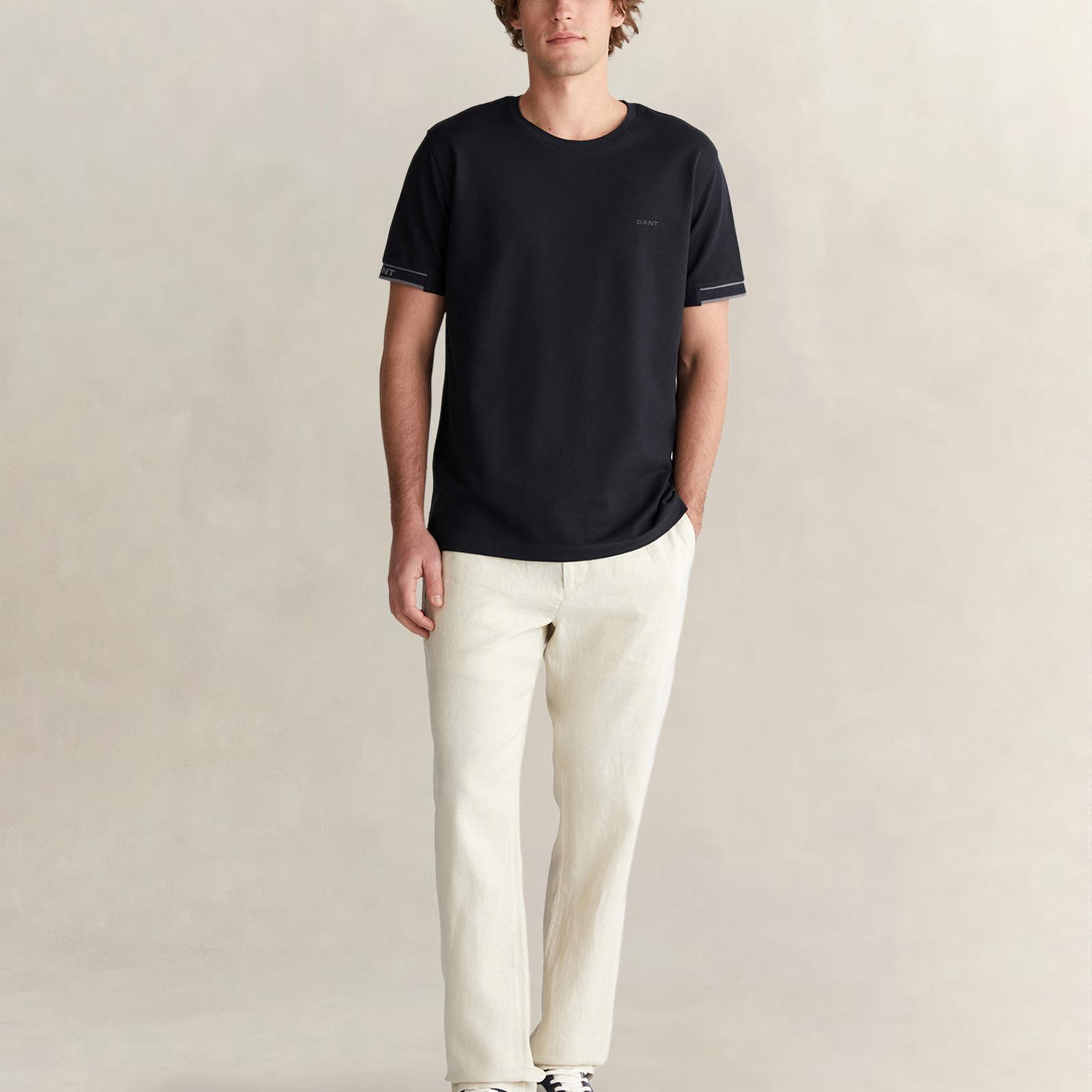 GANT Erkek Siyah Regular Fit T-Shirt