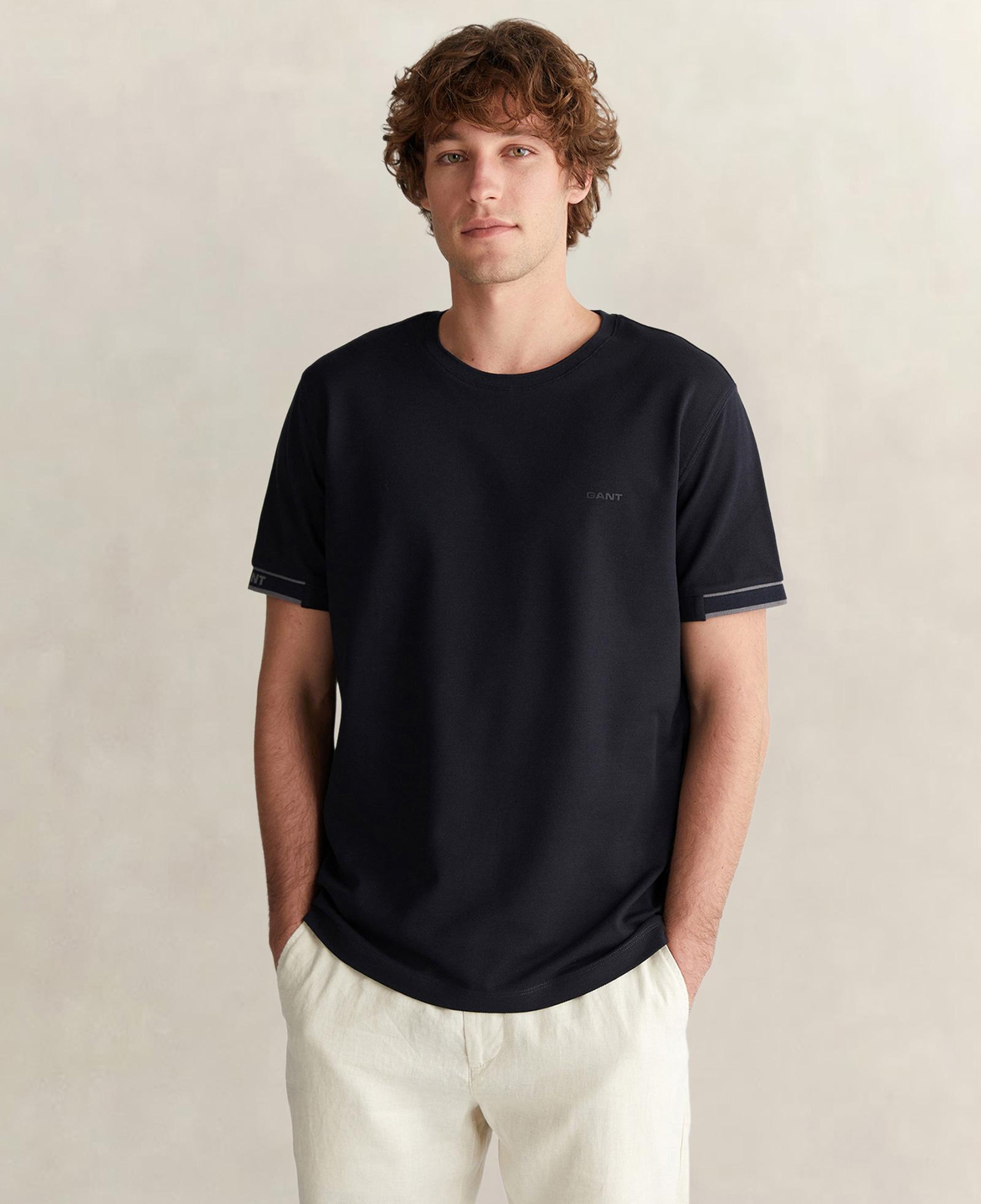GANT Erkek Siyah Regular Fit T-Shirt