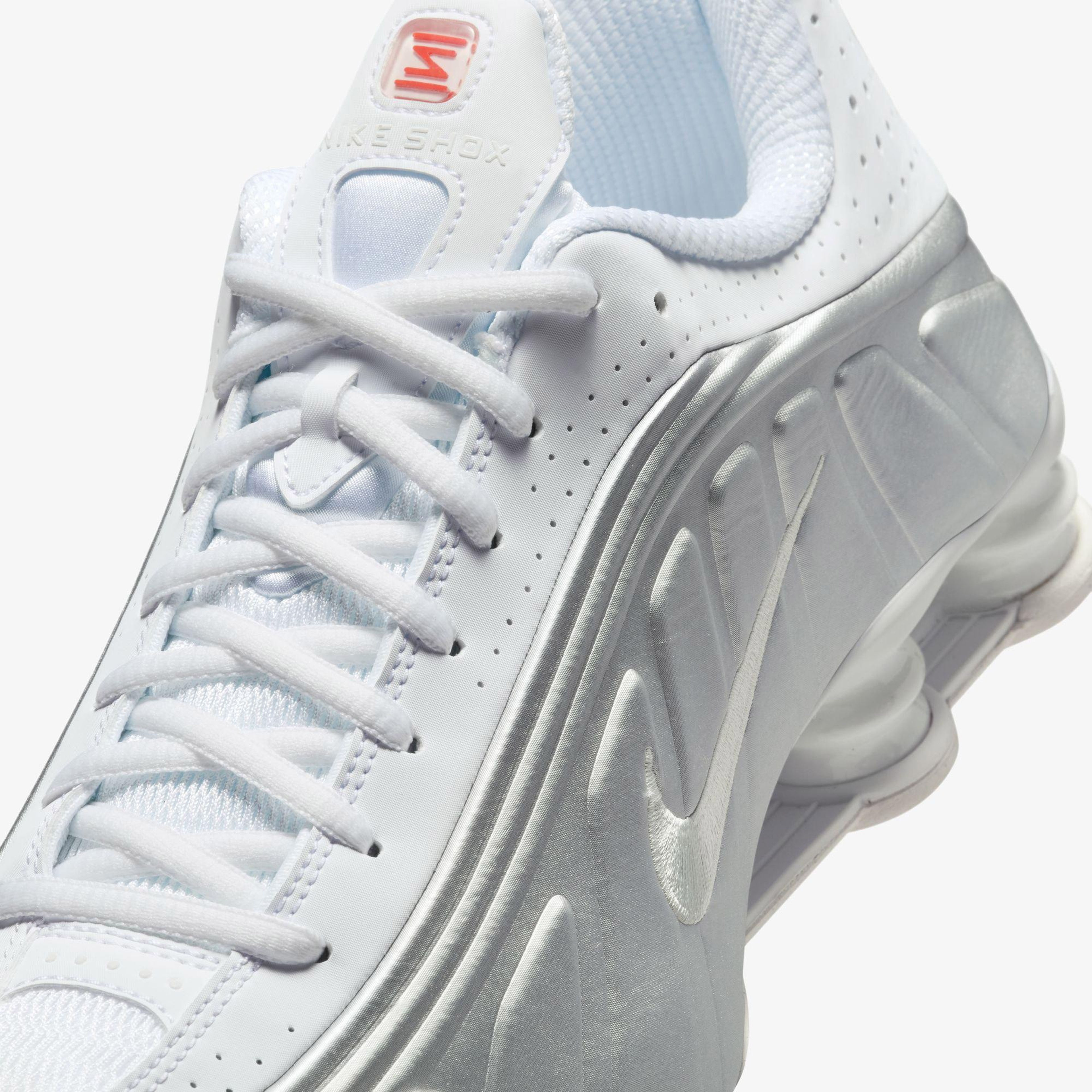 Nike Shox R4 Erkek Gri Spor Ayakkabı