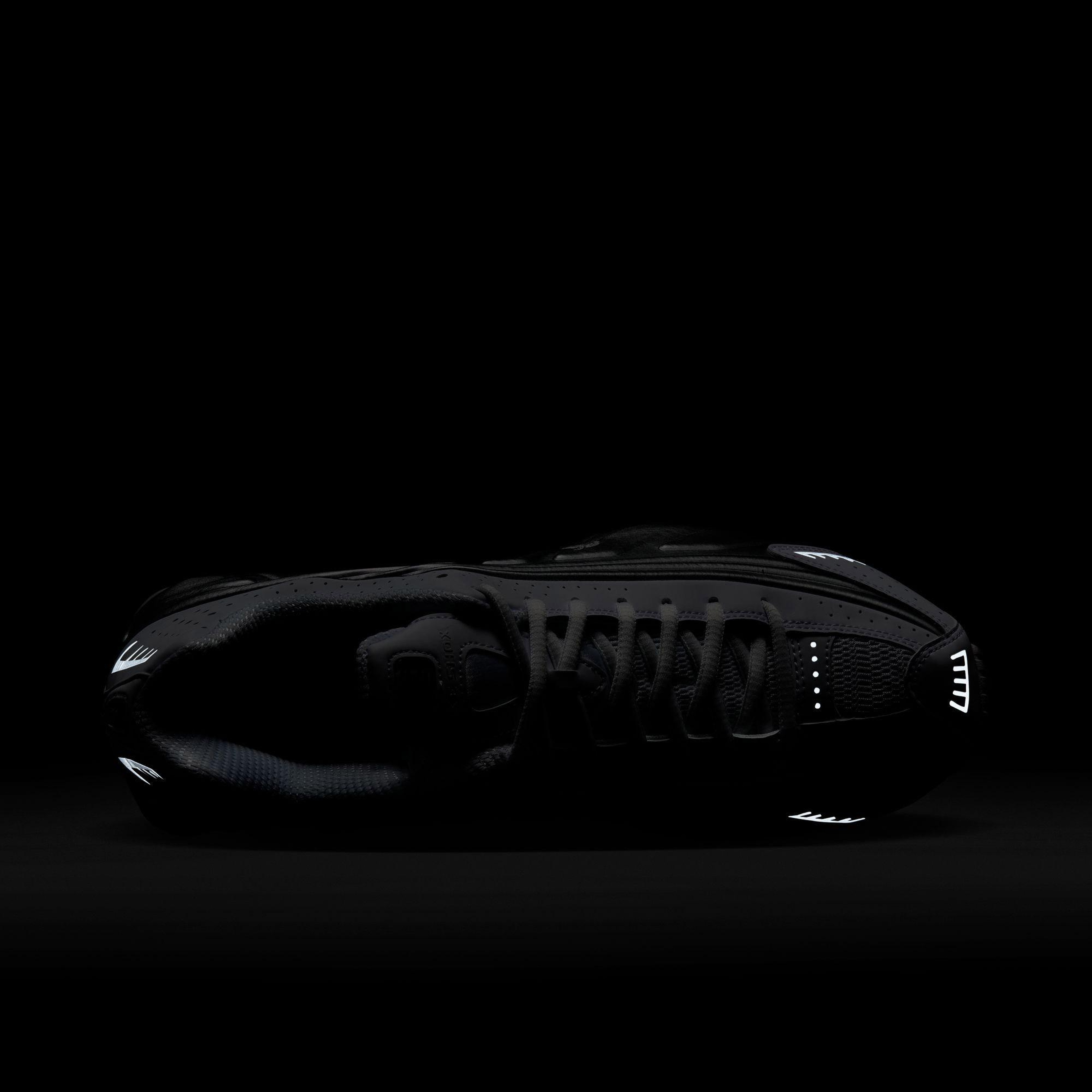 Nike Shox R4 Erkek Gri Spor Ayakkabı