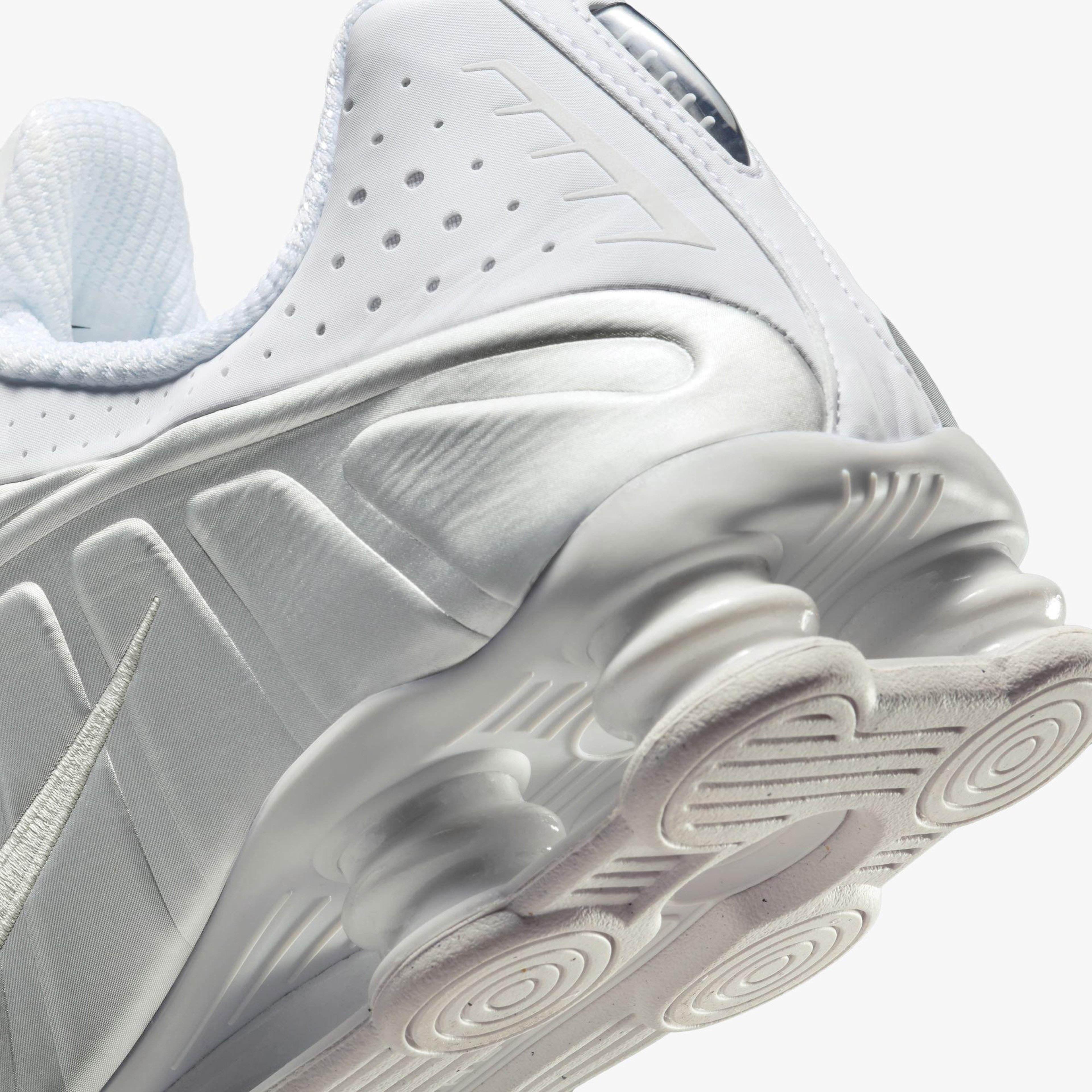 Nike Shox R4 Erkek Gri Spor Ayakkabı