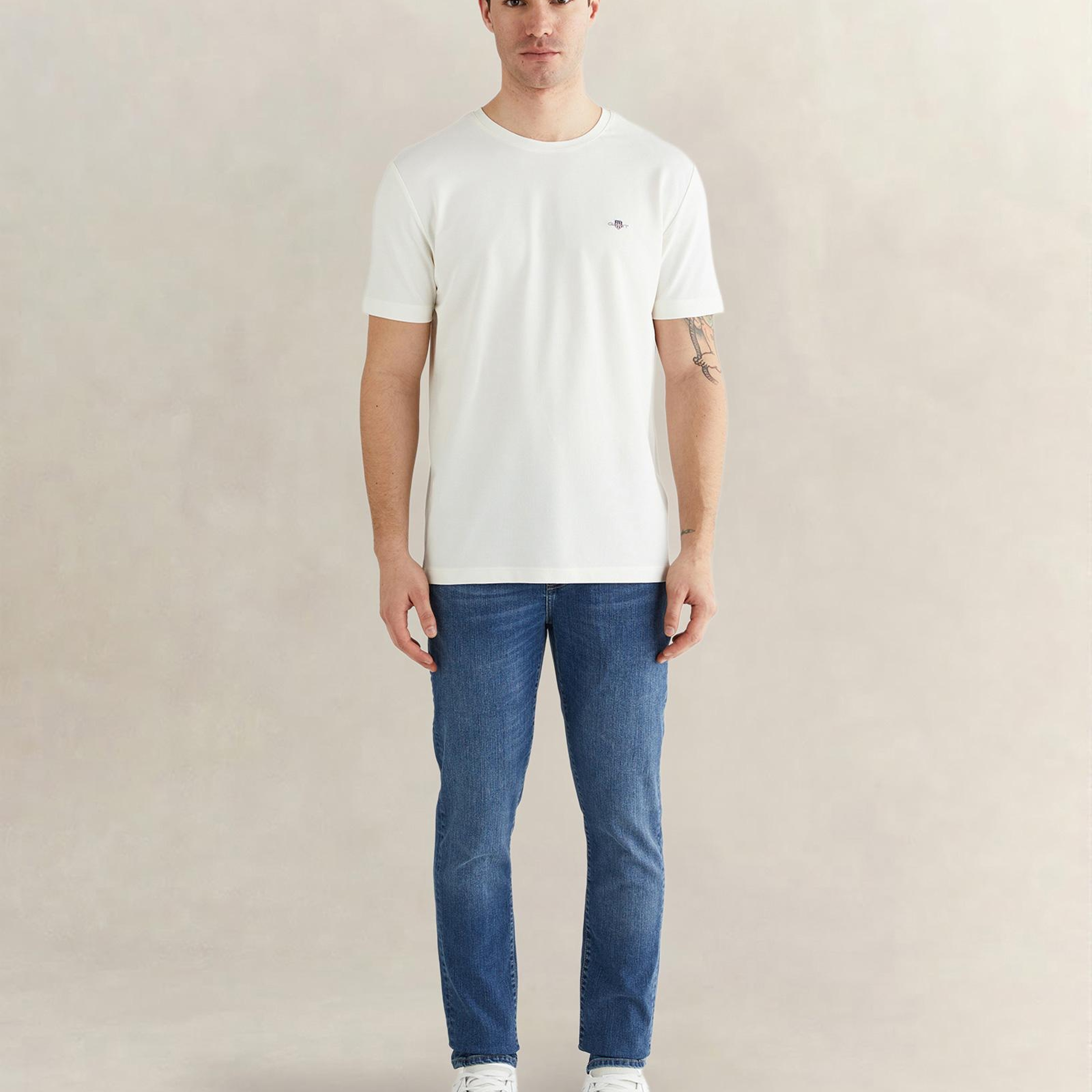 GANT Erkek Beyaz Bisiklet Yaka Regular Fit Logolu T-Shirt