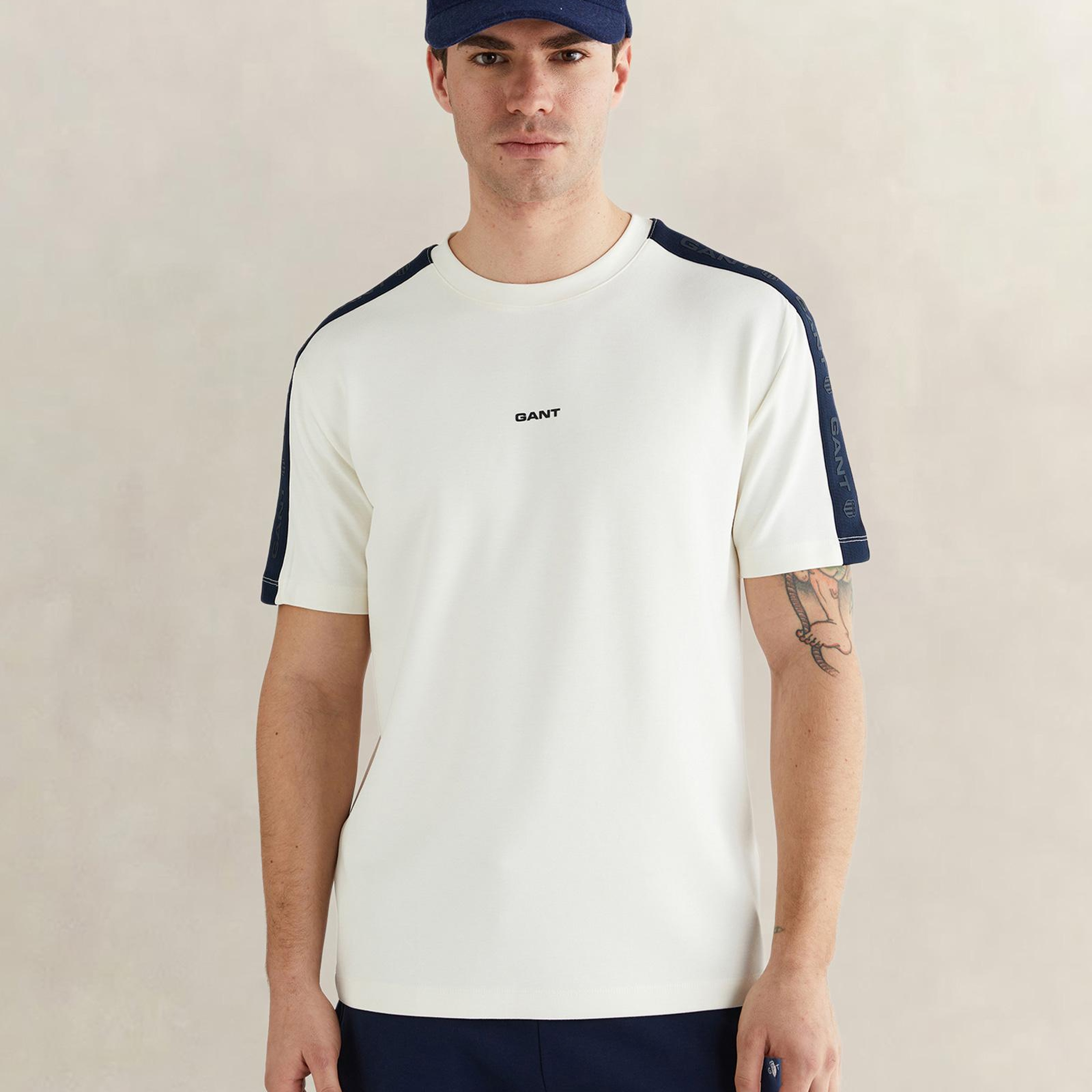 GANT Erkek Beyaz Kısa Kollu T-Shirt
