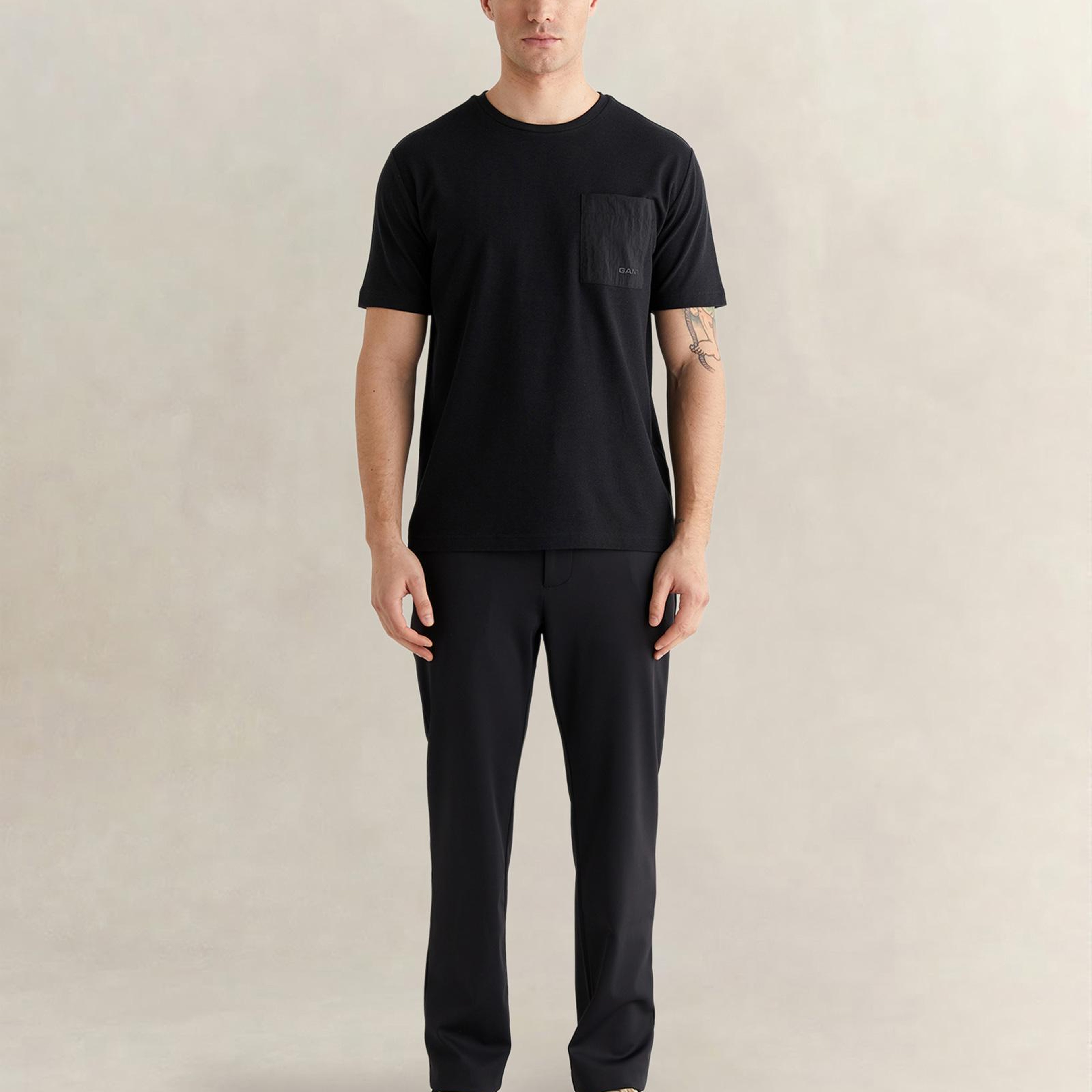 GANT Erkek Siyah Kısa Kollu T-Shirt
