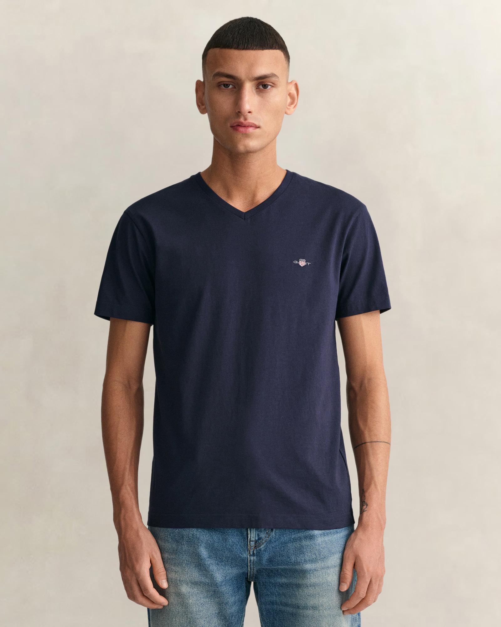 GANT Erkek Lacivert Slim Fit V Yaka T-Shirt