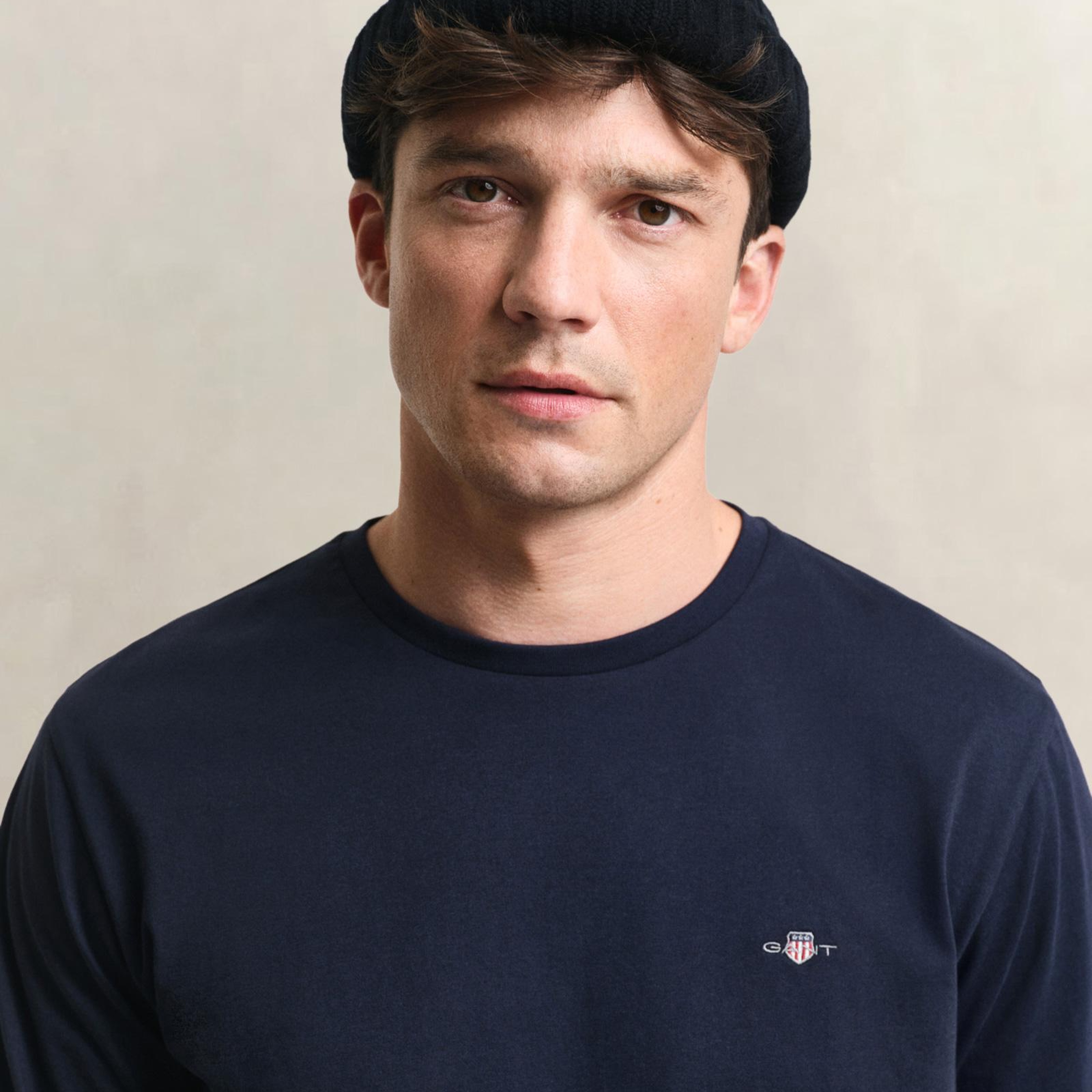 GANT Erkek Lacivert Regular Fit Bisiklet Yaka Uzun Kollu T-Shirt