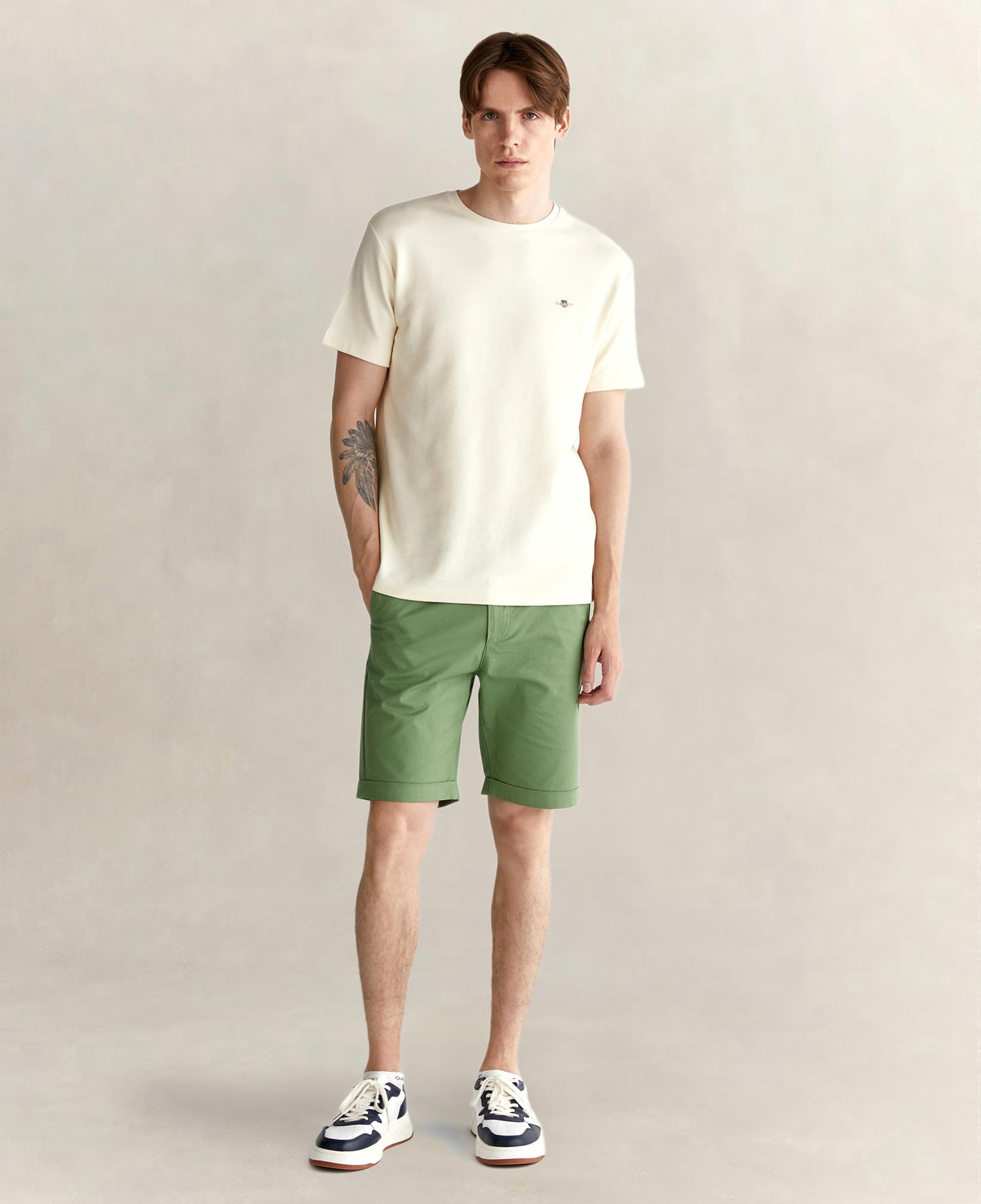 GANT Erkek Krem Bisiklet Yaka Regular Fit Logolu T-Shirt