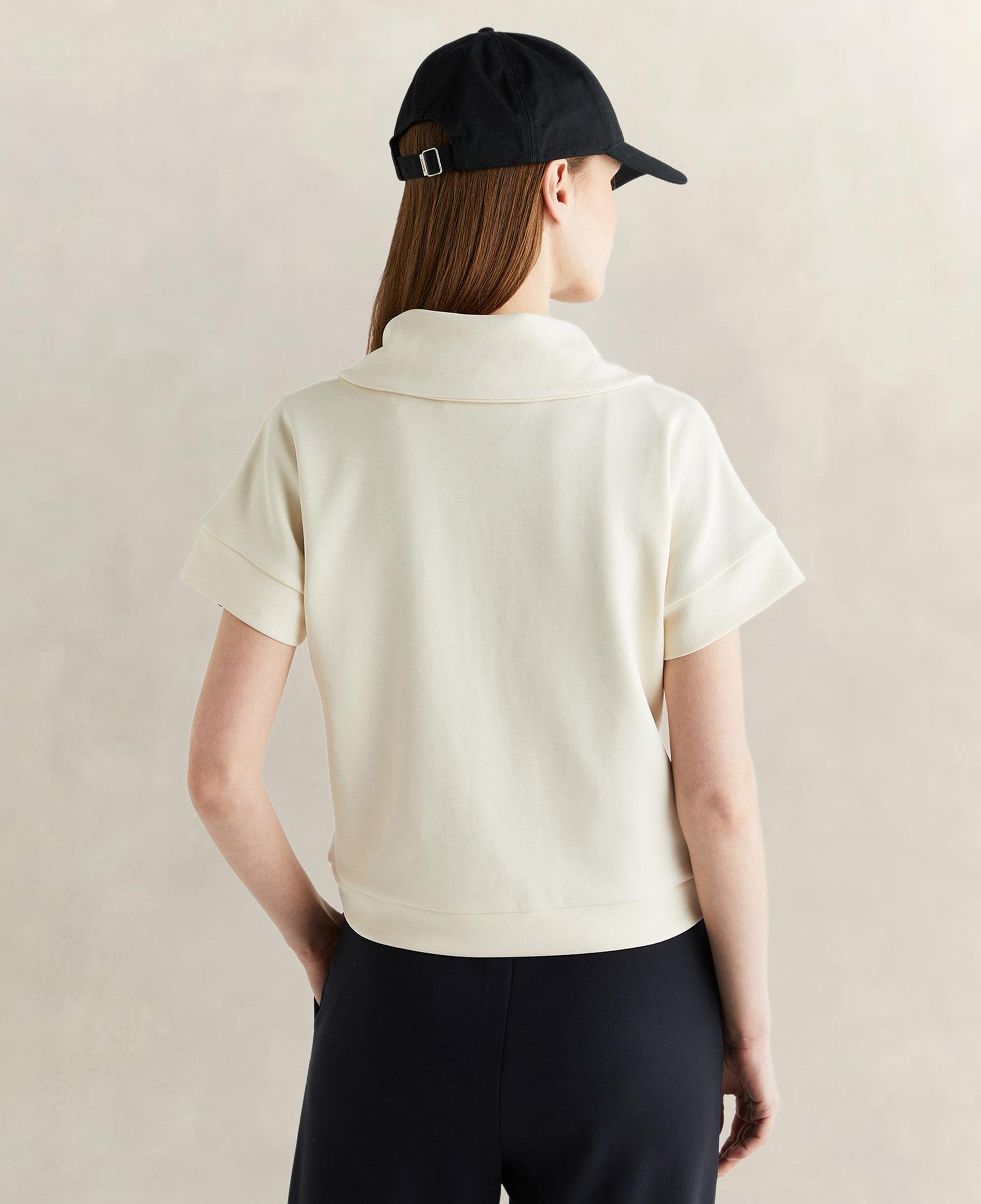 GANT Kadın Krem Relaxed Fit Yarım Fermuarlı Kısa Kollu Sweatshirt