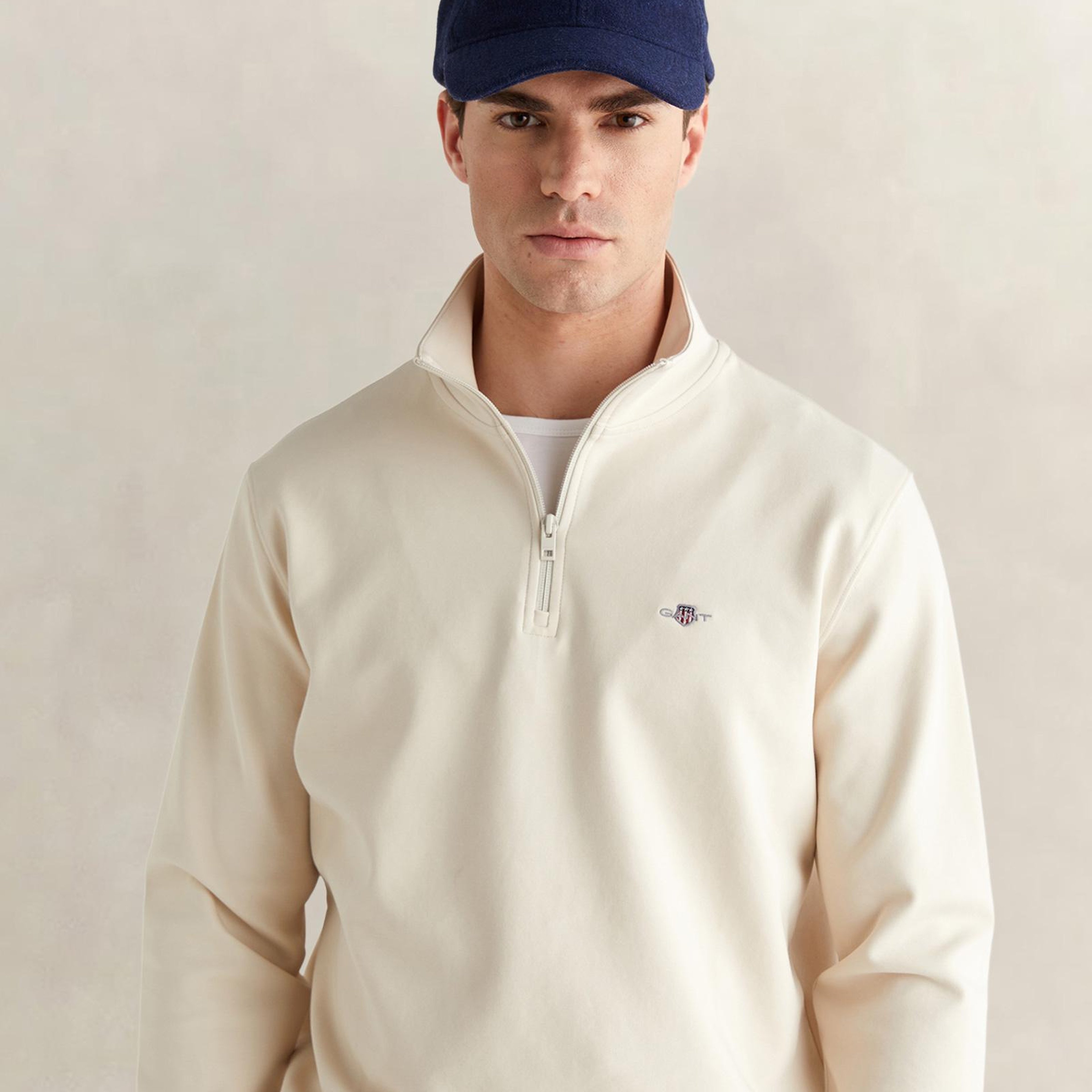 GANT Erkek Bej Relaxed Fit Yarım Fermuarlı Logolu Sweatshirt