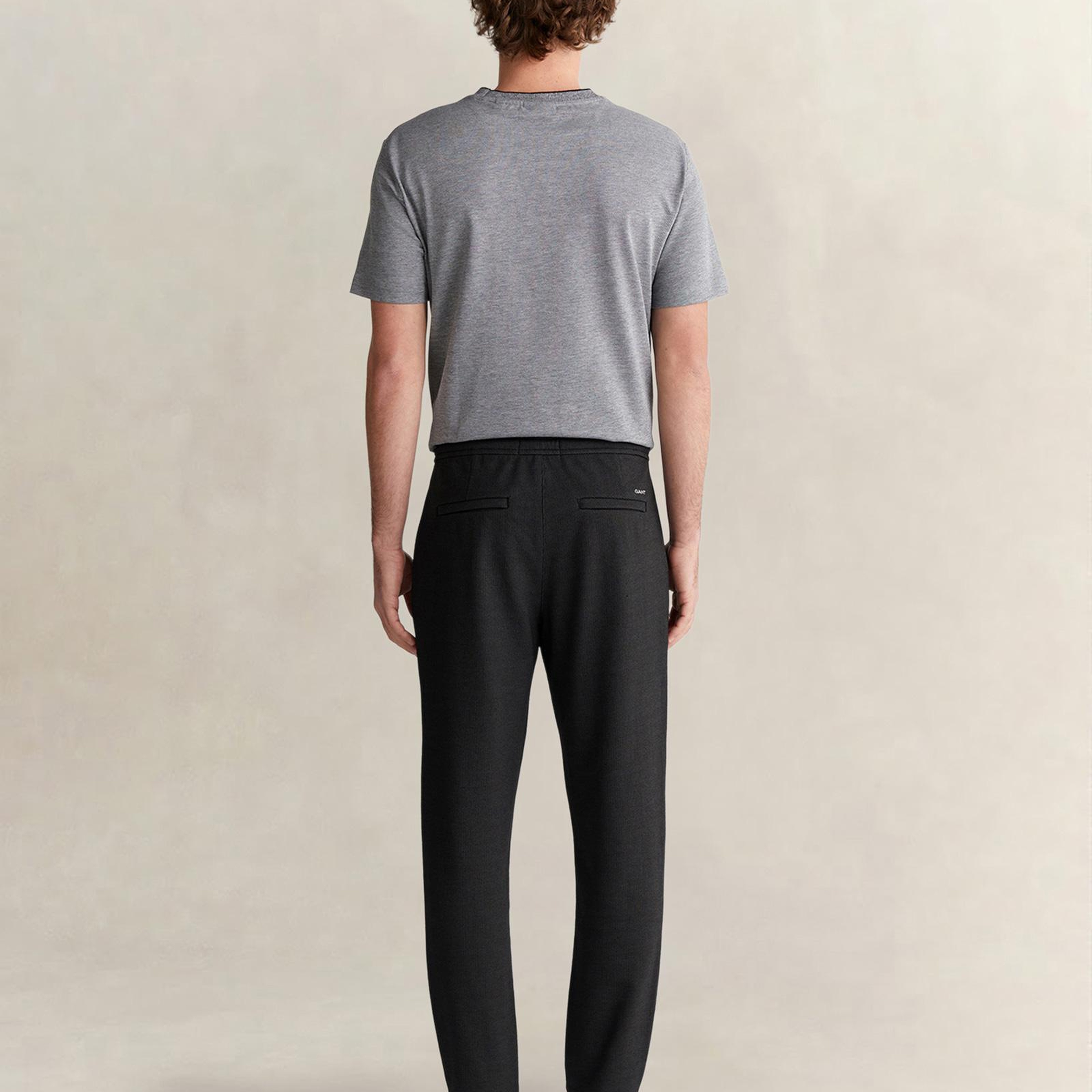GANT Erkek Siyah Regular Fit Jogger Pantolon