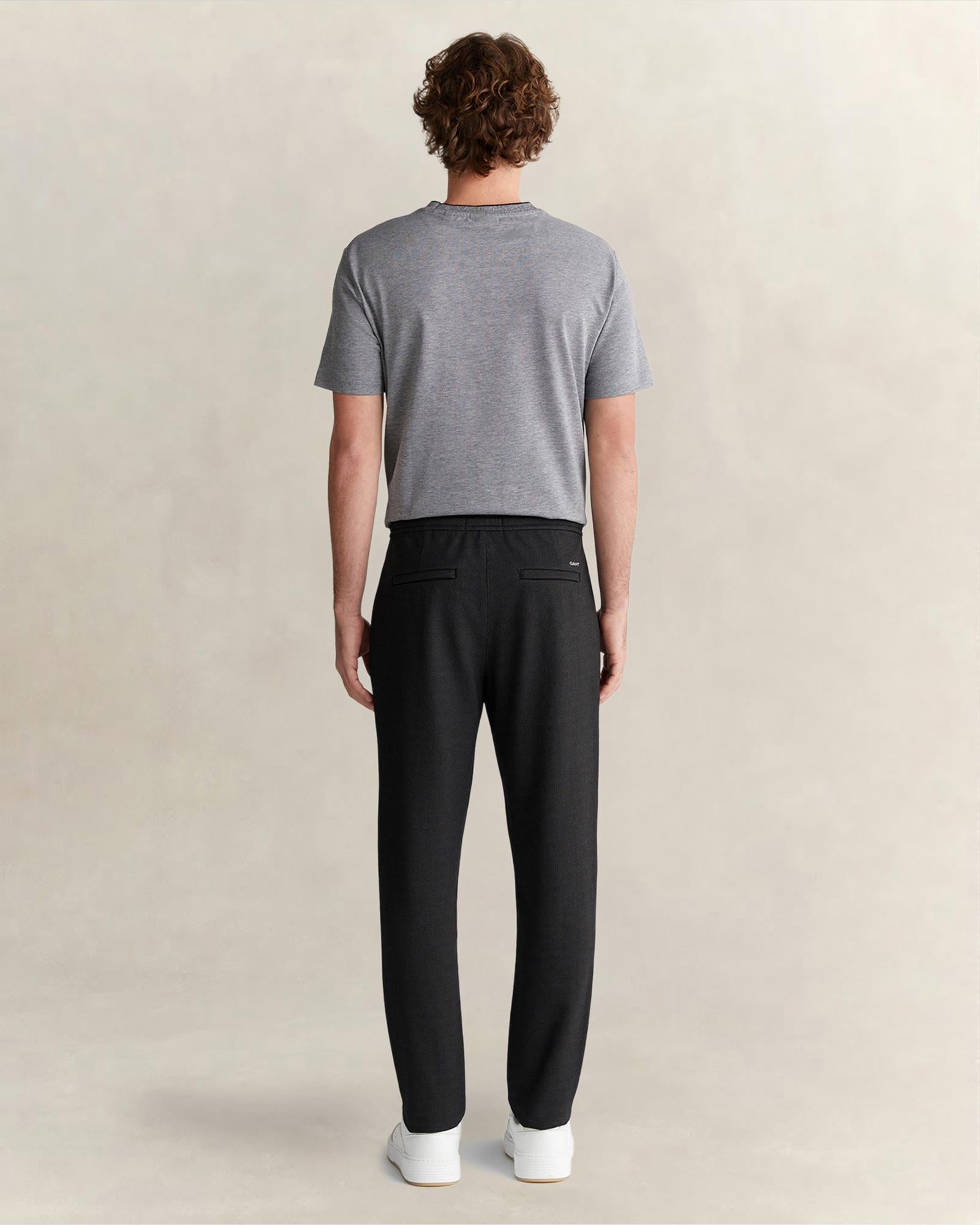 GANT Erkek Siyah Regular Fit Jogger Pantolon