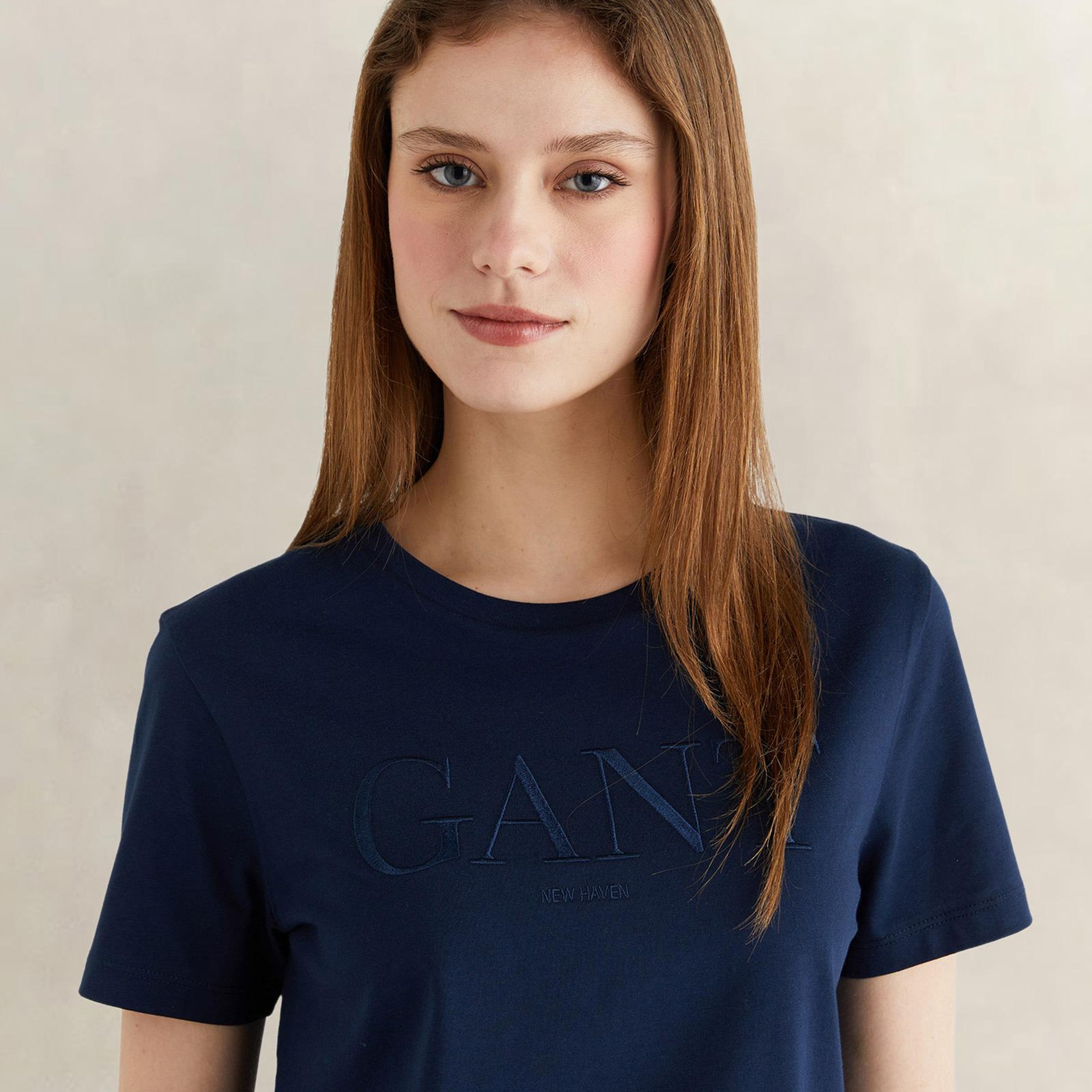 GANT Kadın Lacivert Bisiklet Yaka Regular Fit T-Shirt