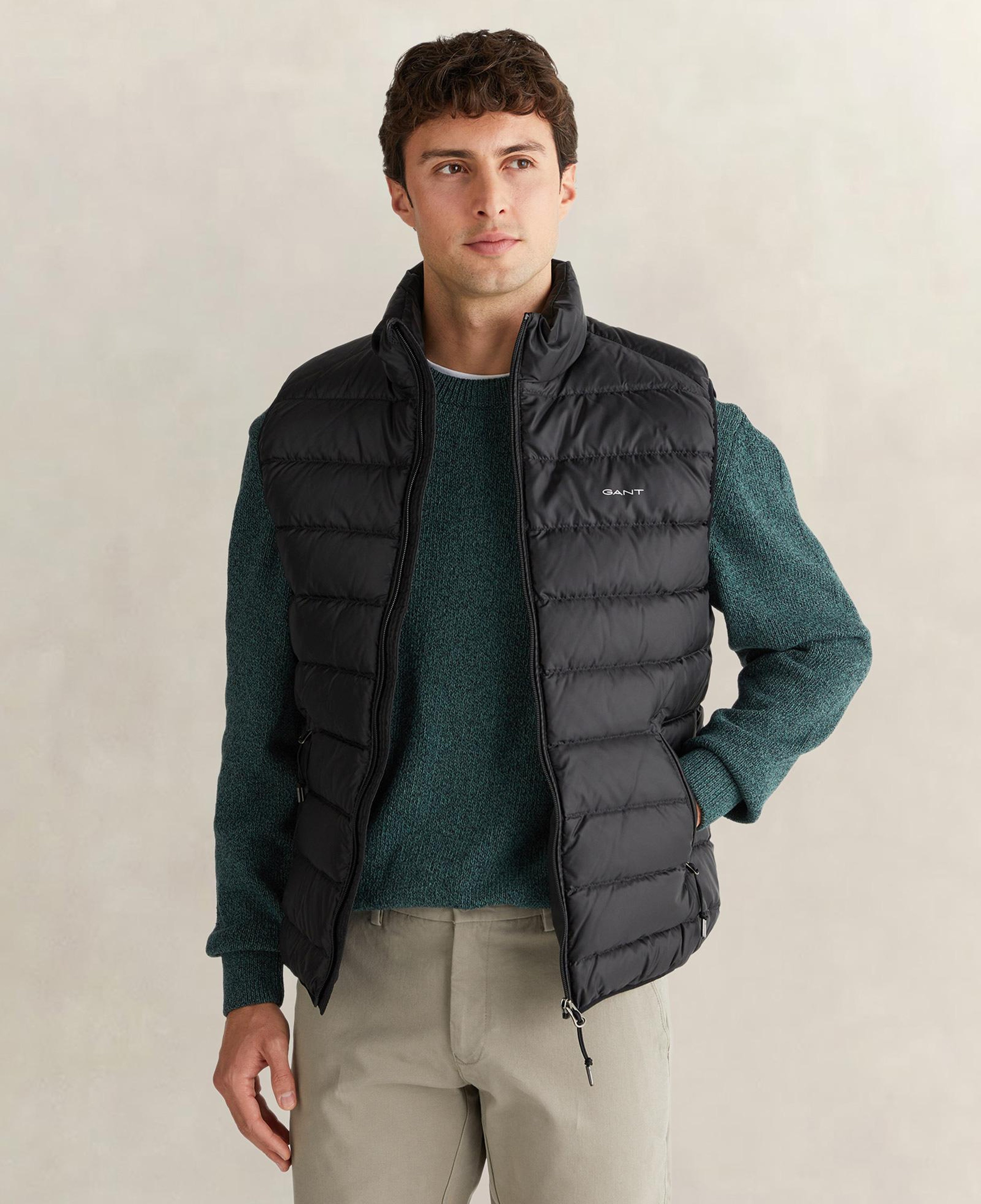 GANT Erkek Siyah Regular Fit Dik Yaka Kaz Tüyü Yelek