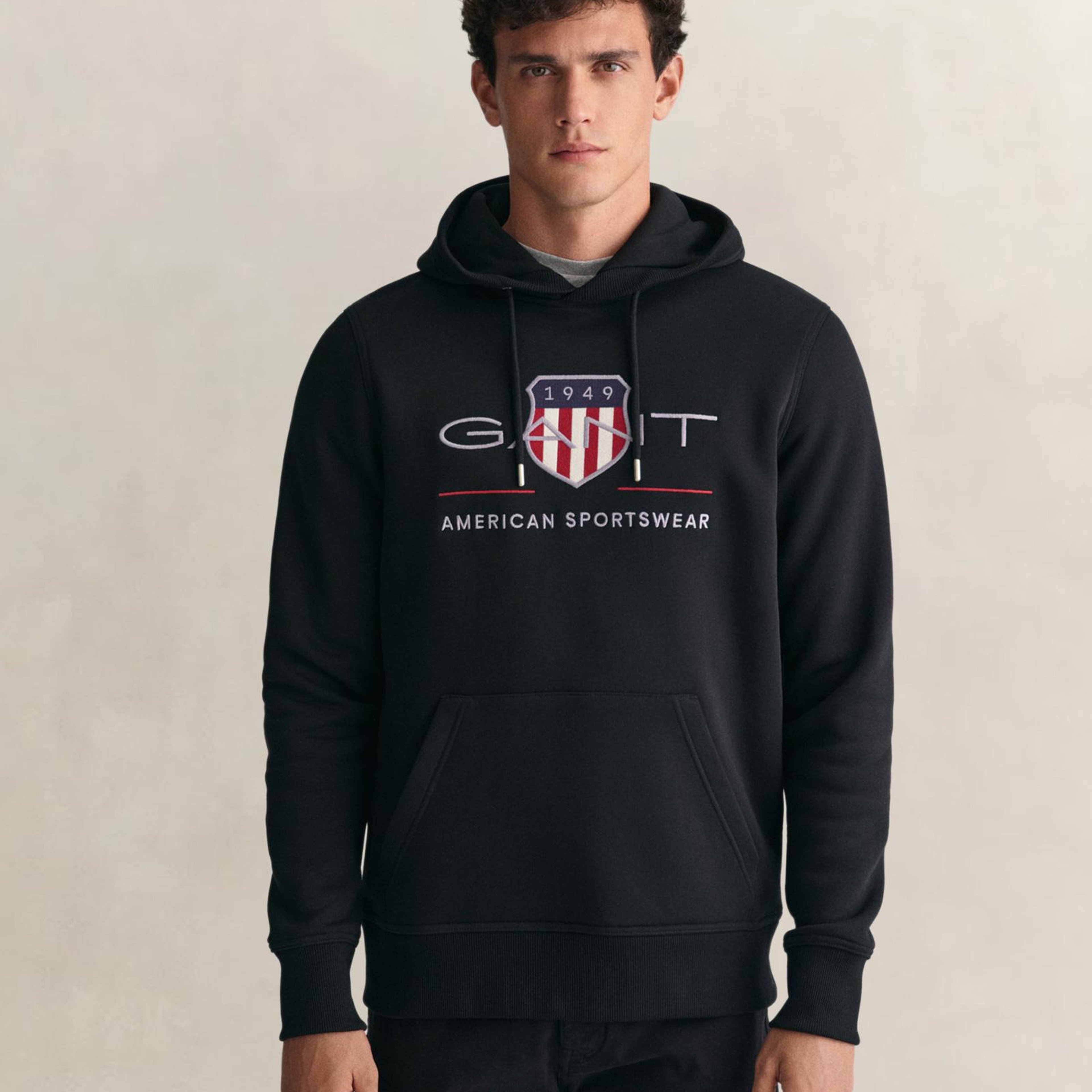 GANT Erkek Siyah Regular Fit Kapüşonlu Logolu Sweatshirt