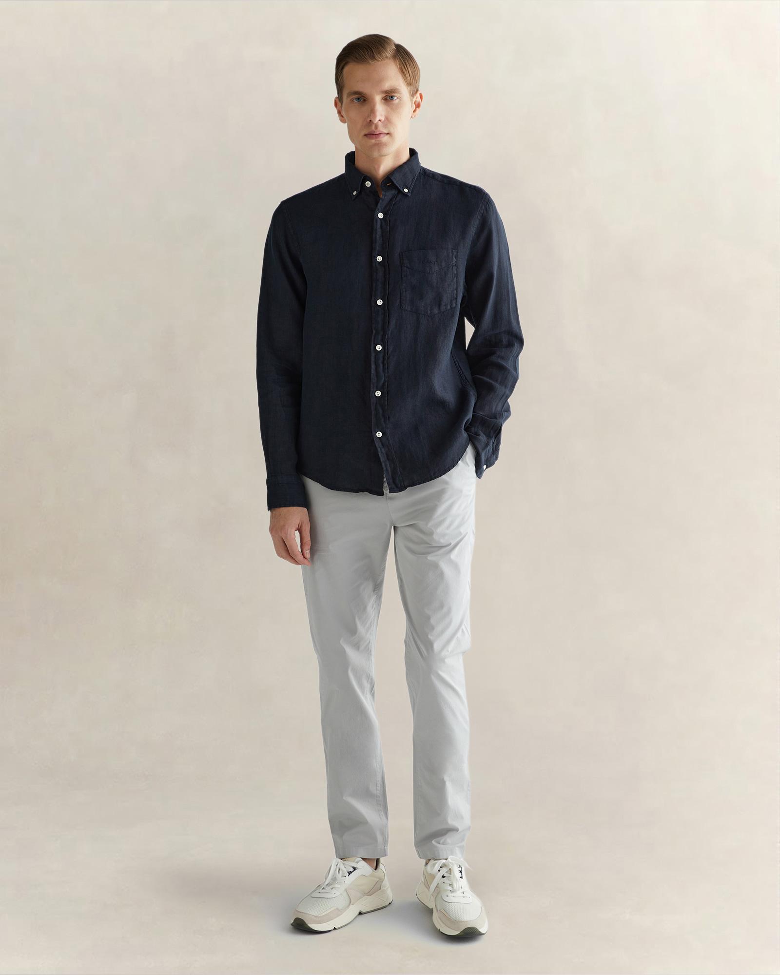 GANT Erkek Siyah Regular Fit Düğmeli Yaka Keten Gömlek
