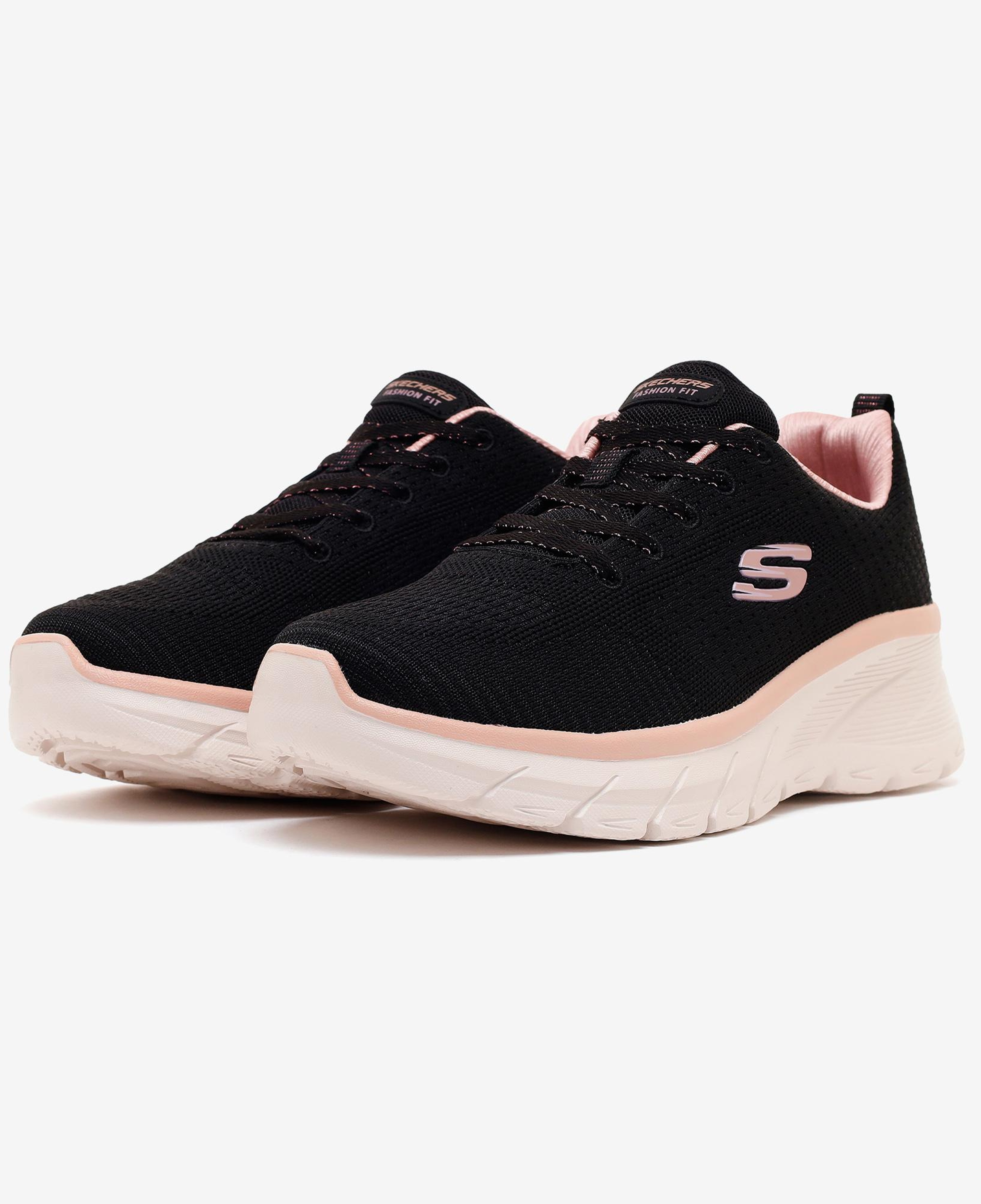 Skechers Fashion Fit Kadın Siyah Spor Ayakkabı