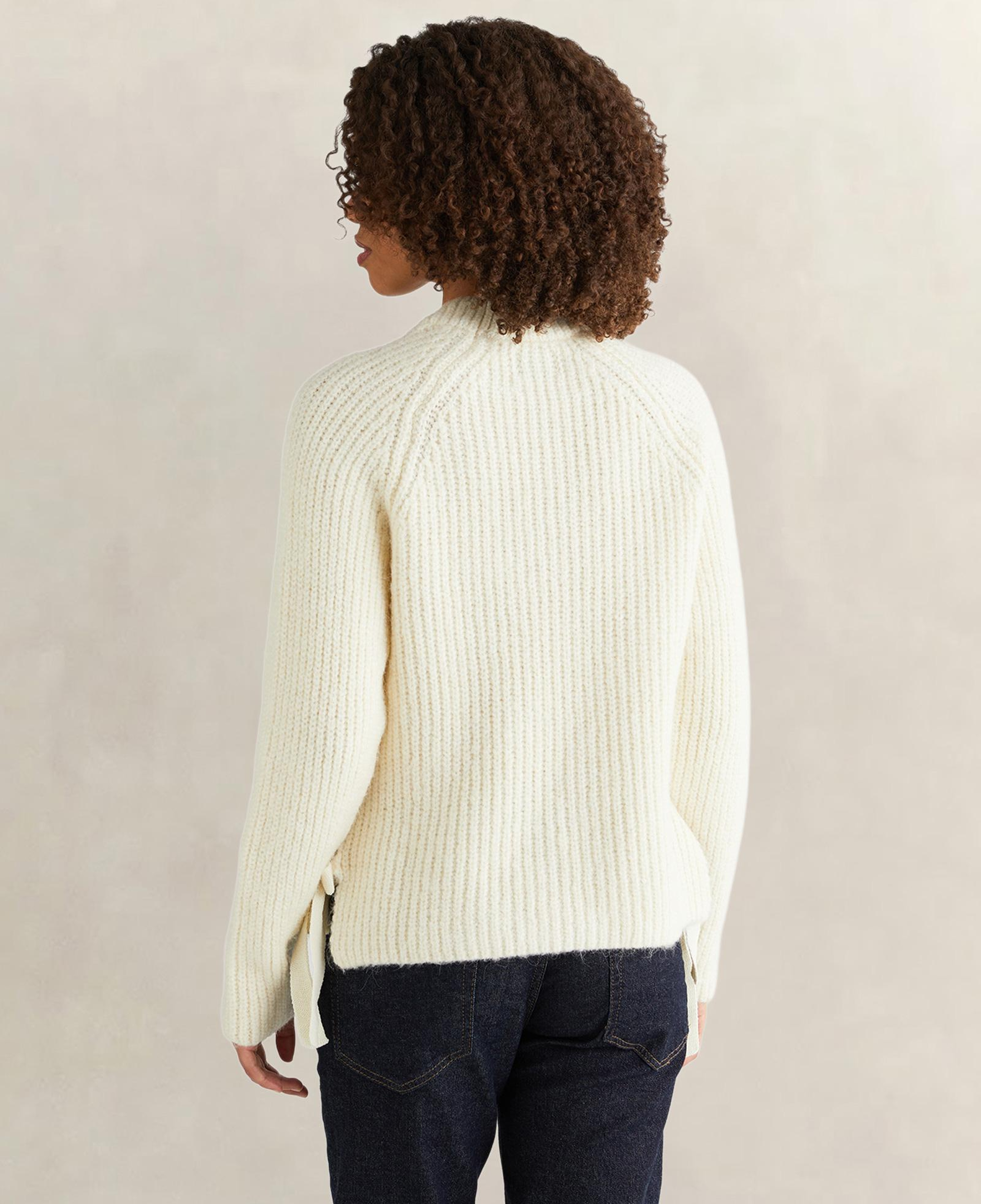 GANT Kadın Krem Cropped Fit Bisiklet Yaka Triko