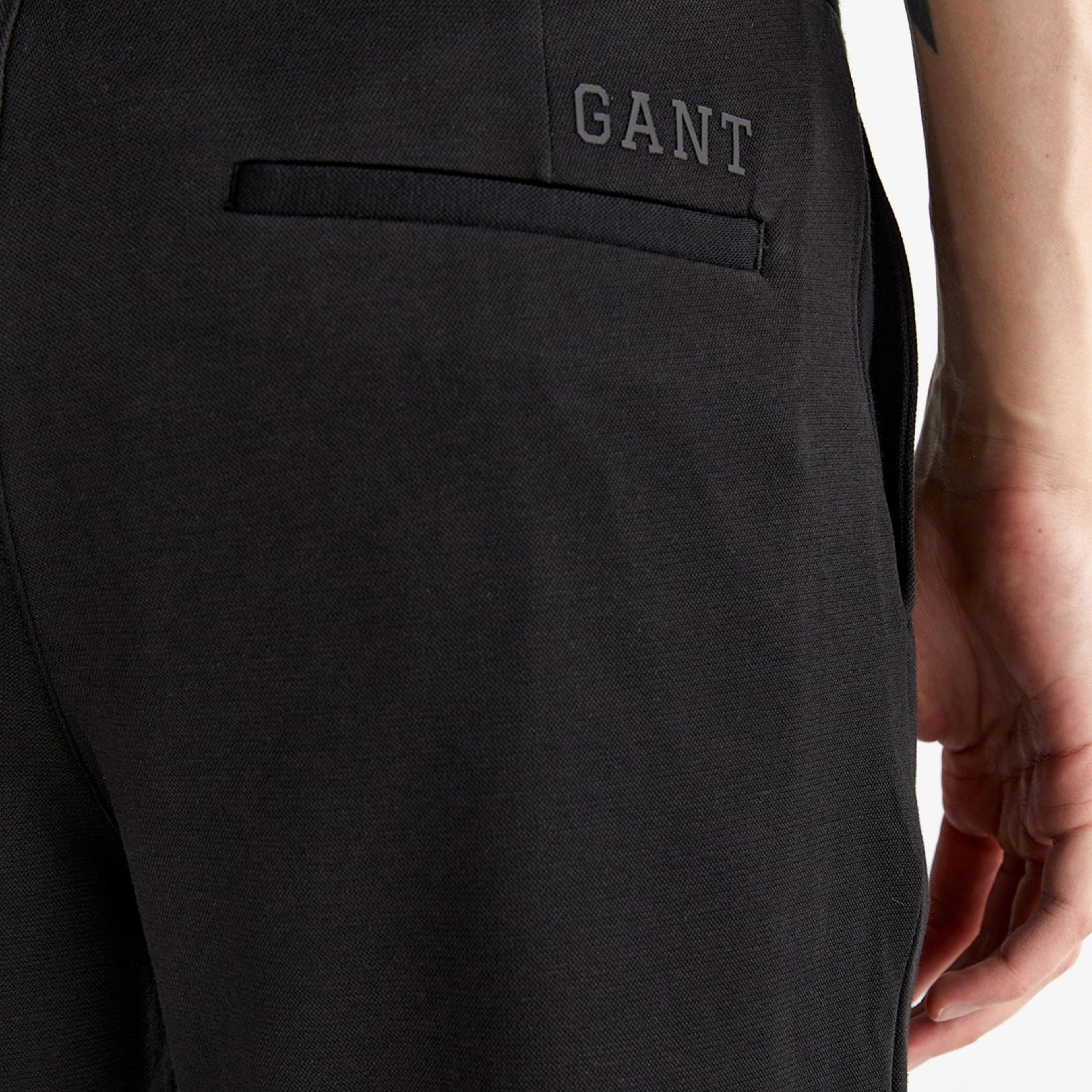 GANT Erkek Siyah Regular Fit Jogger Pantolon