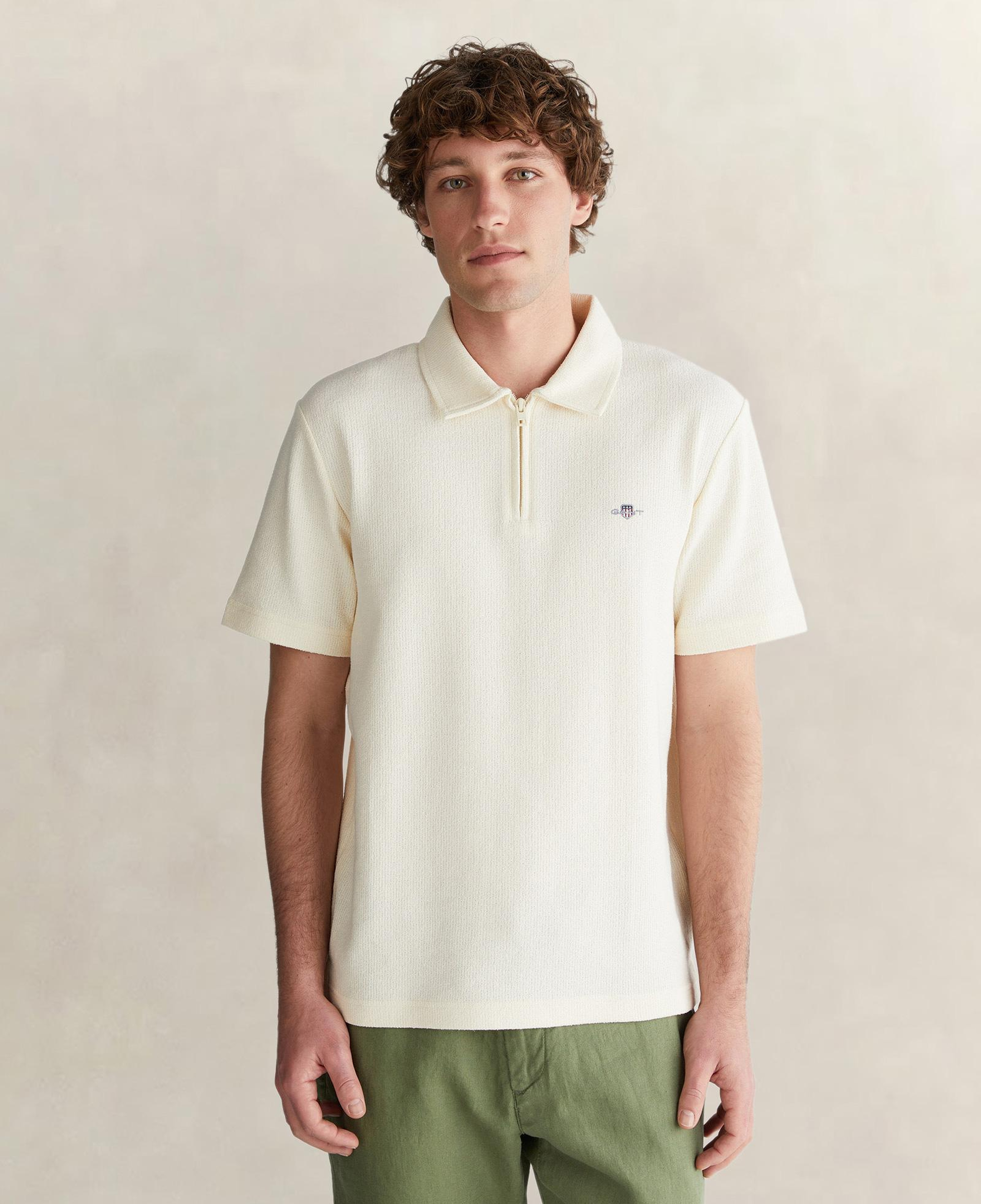 GANT Erkek Krem Regular Fit Yarım Fermuarlı Logolu Polo Yaka T-Shirt