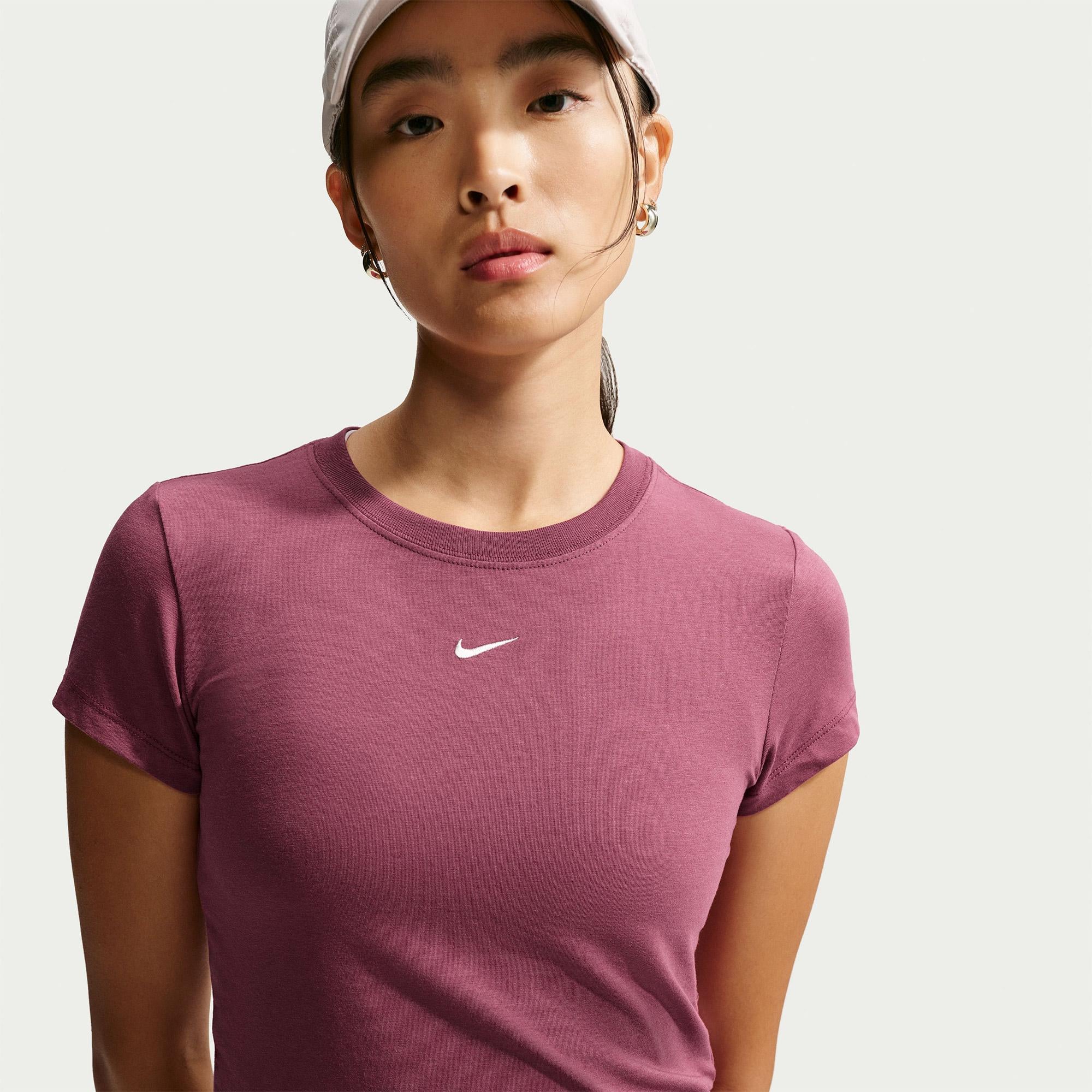 Nike Sportswear Chill Knit Kadın Pembe T-Shirt
