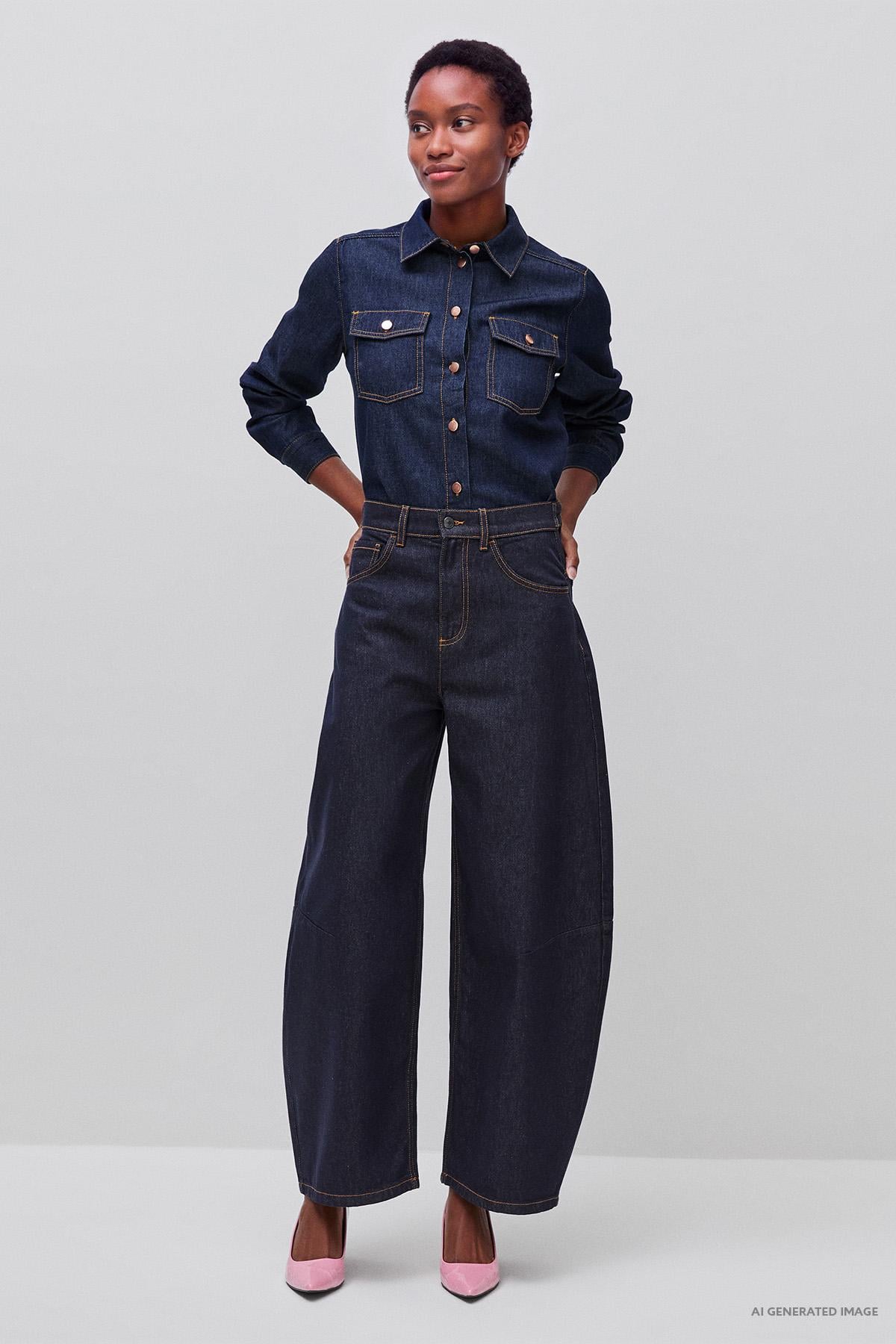 Kadın Koyu Mavi %100 Pamuk Regular Fit Cepli Denim Gömlek
