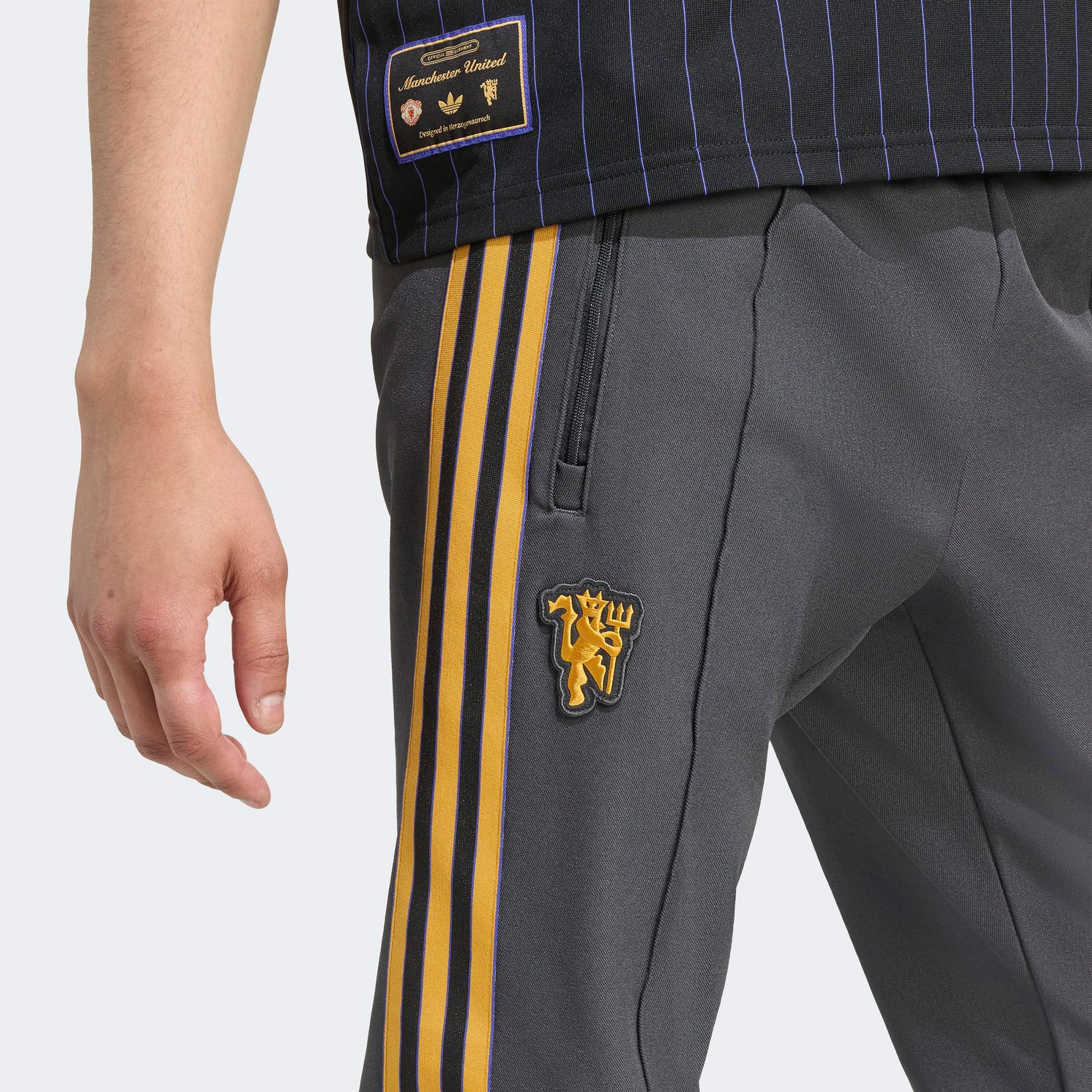 adidas Manchester United Terrace Icons Erkek Koyu Gri Eşofman Altı