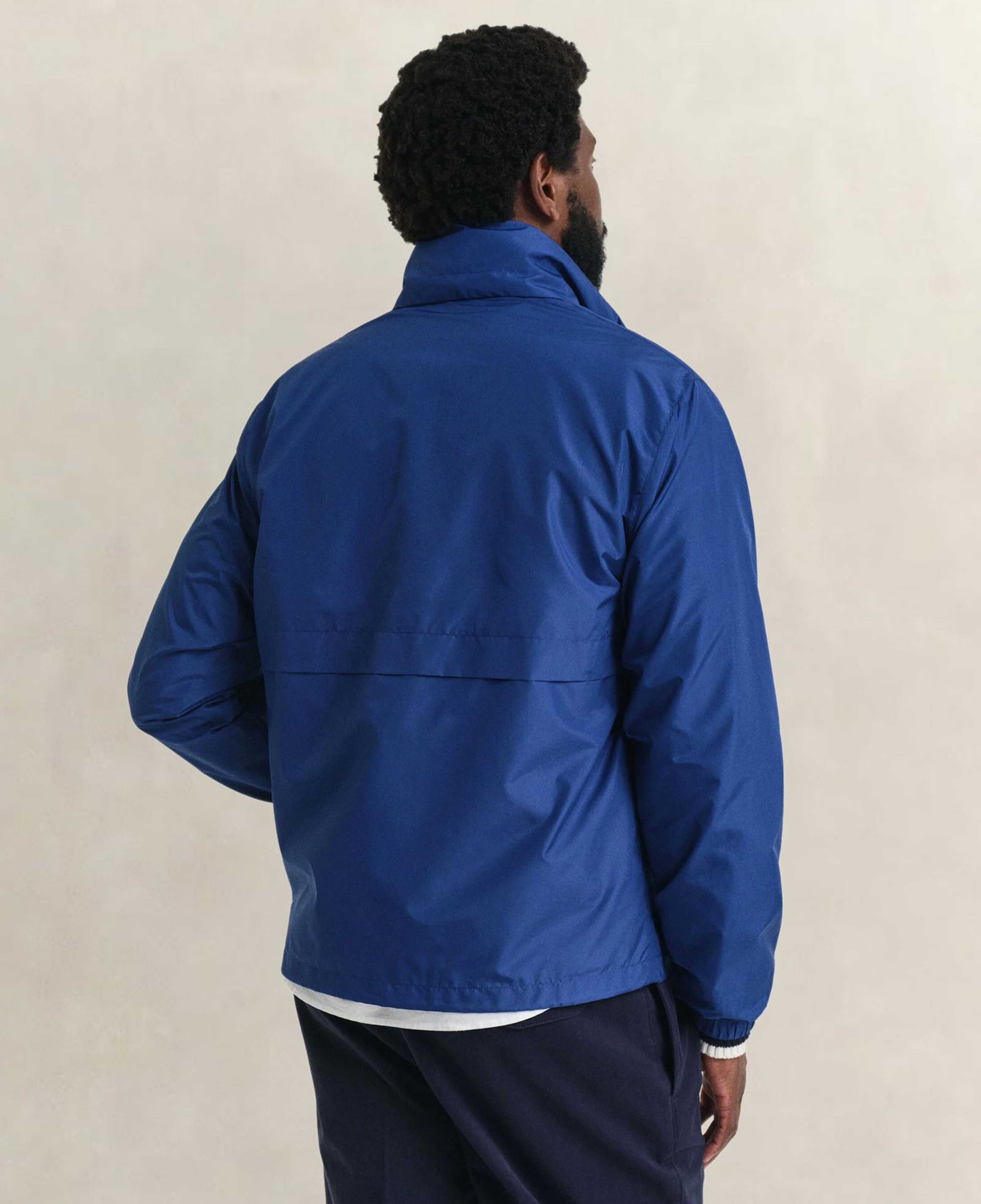 GANT Erkek Mavi Regular Fit Kapüşonlu Rüzgarlık