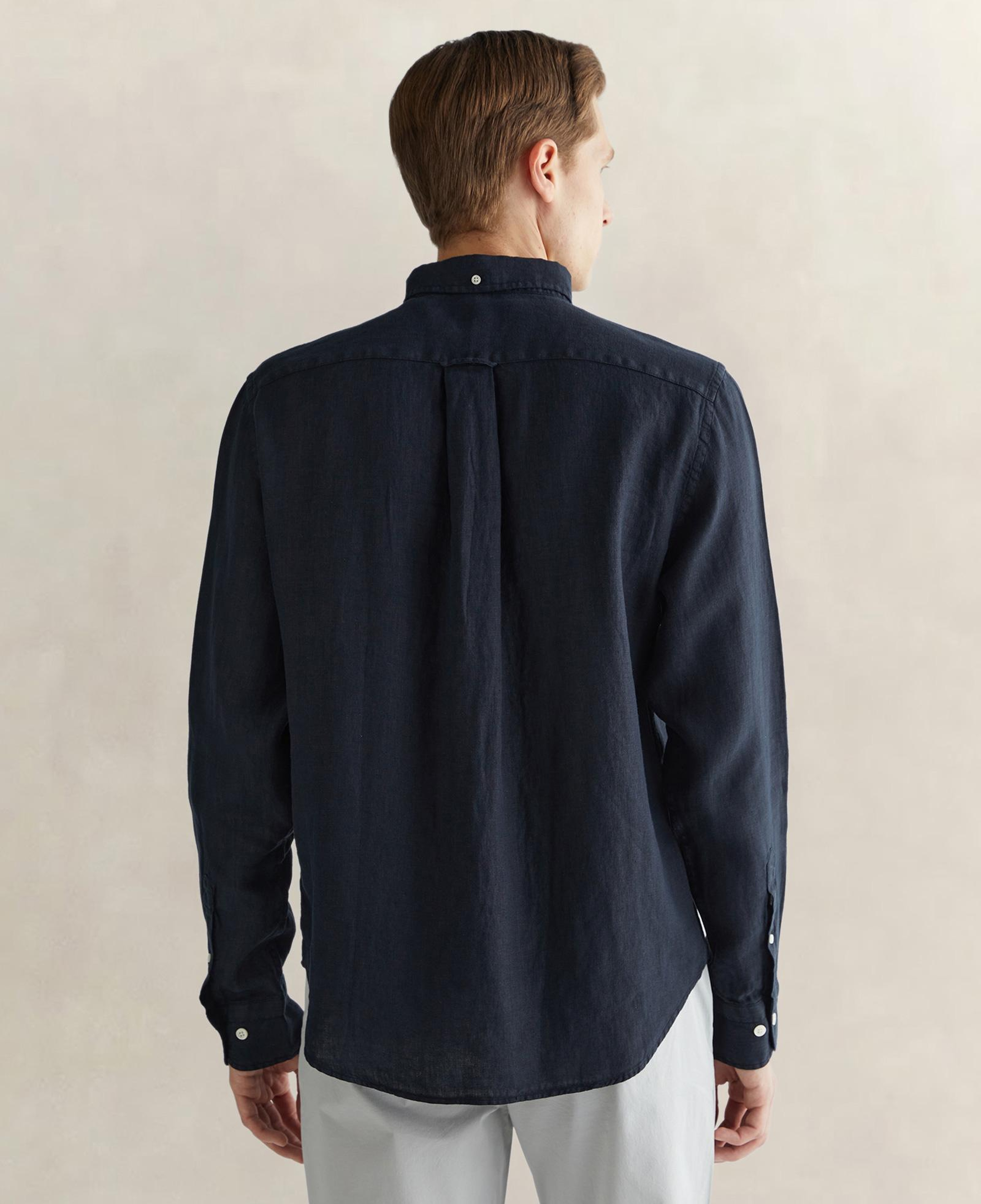 GANT Erkek Siyah Regular Fit Düğmeli Yaka Keten Gömlek