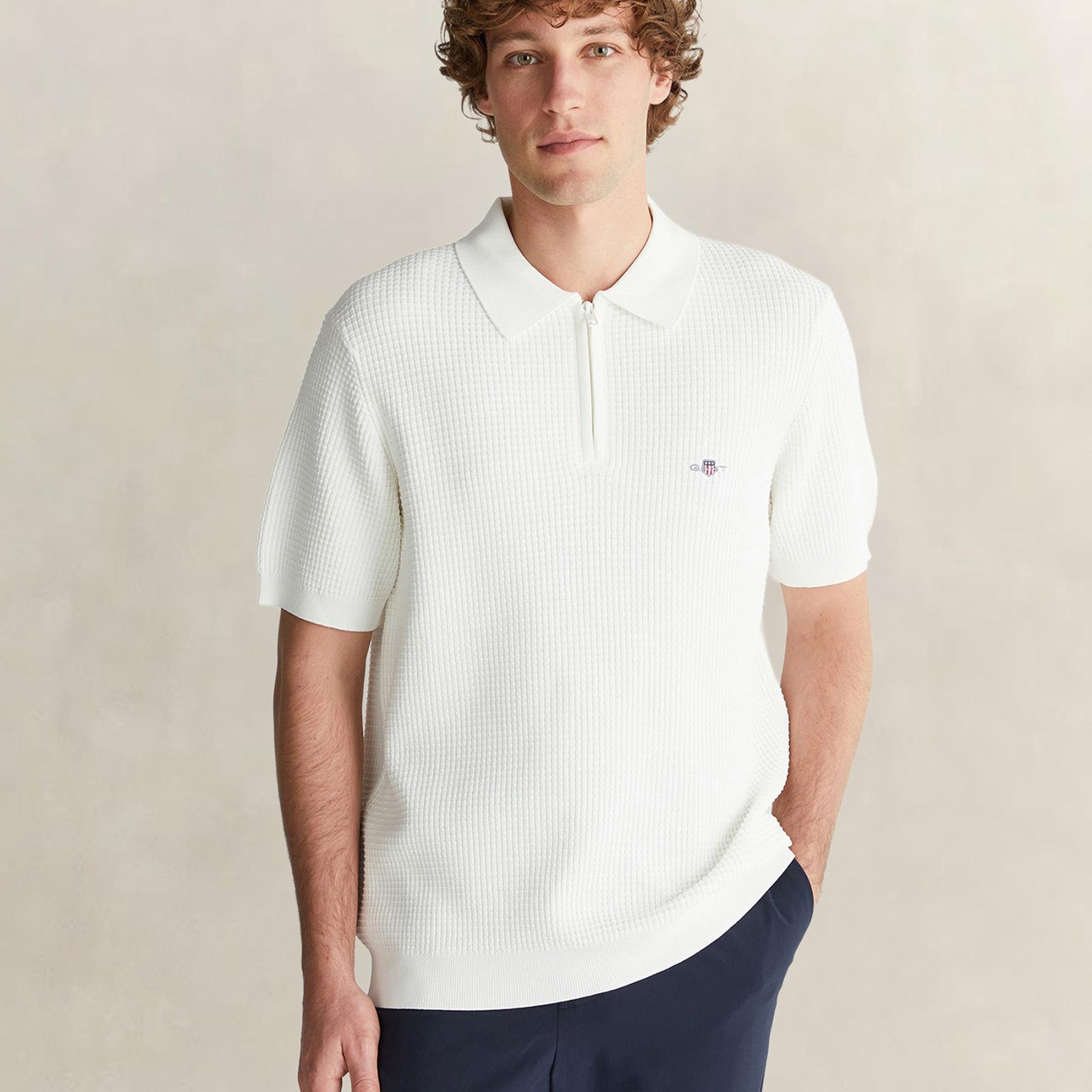 GANT Erkek Beyaz Regular Fit Yarım Fermuarlı Kısa Kollu Triko