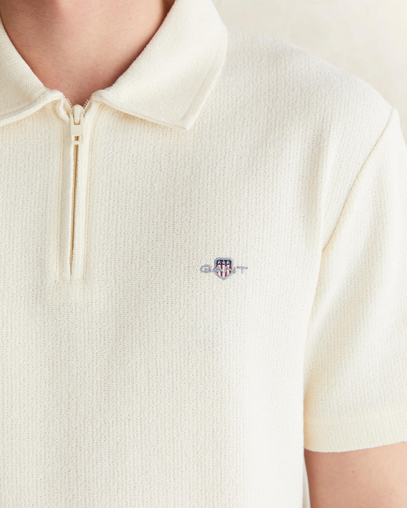 GANT Erkek Krem Regular Fit Yarım Fermuarlı Logolu Polo Yaka T-Shirt